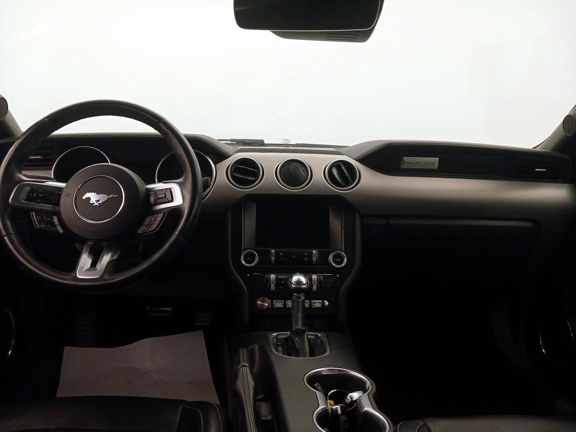 Thumbnail: 2022 Ford Mustang - 9