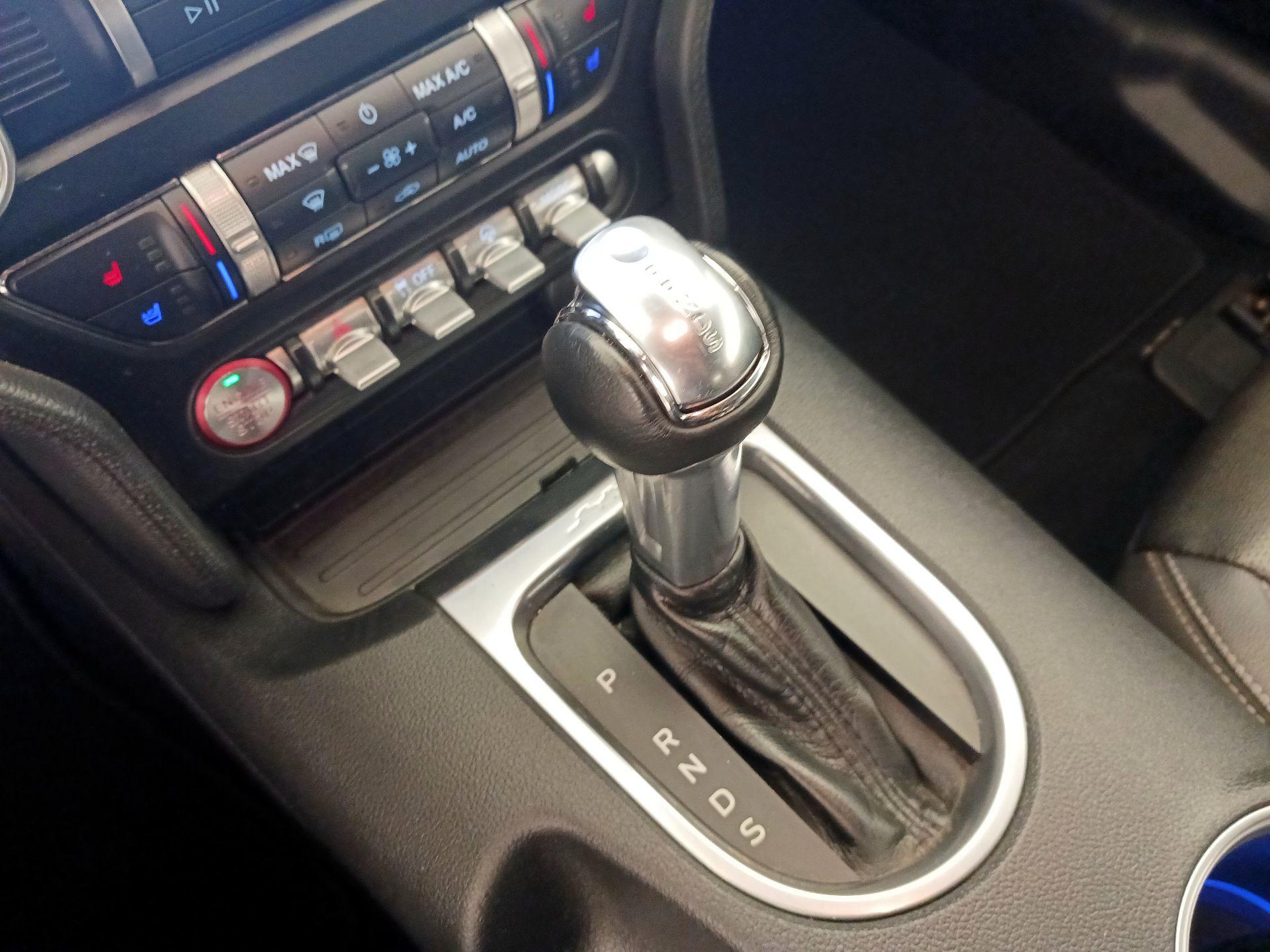 Thumbnail: 2022 Ford Mustang - 18