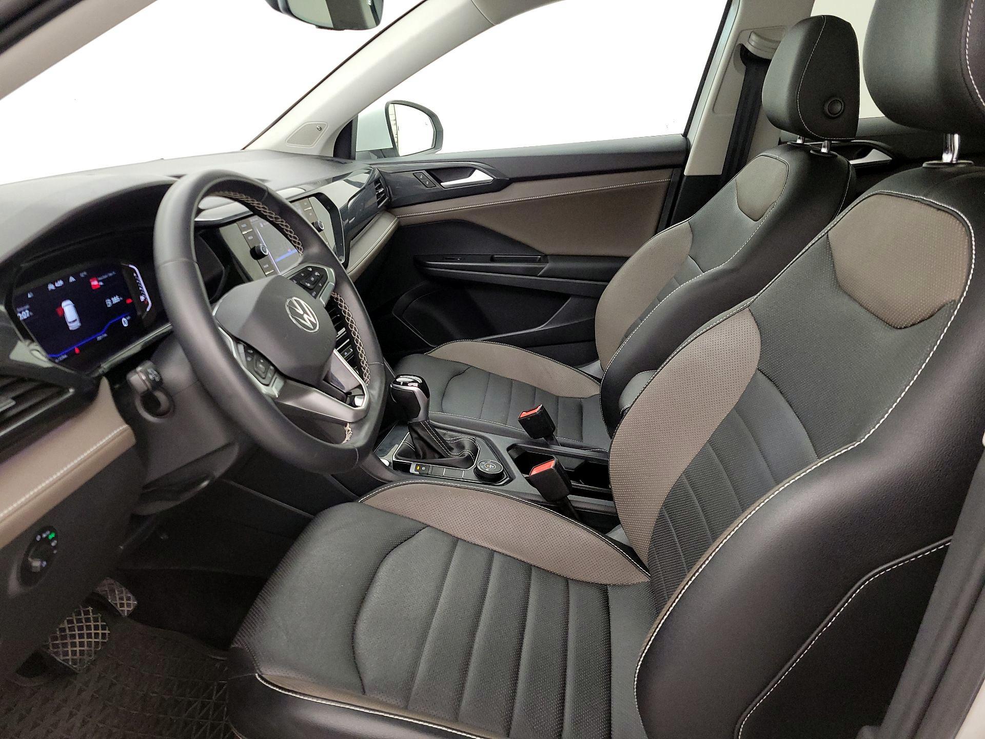 Thumbnail: 2022 Volkswagen Taos - 11