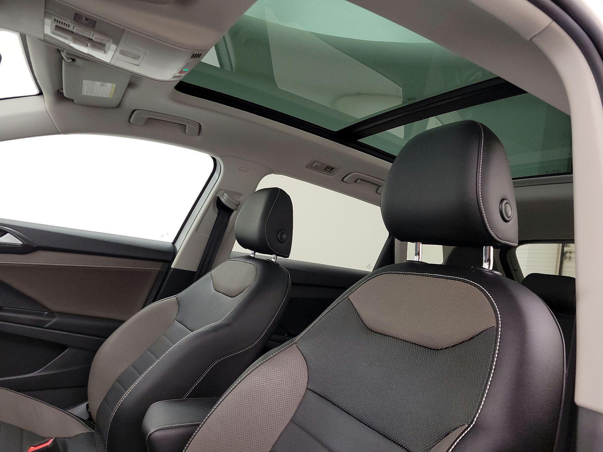 Thumbnail: 2022 Volkswagen Taos - 20