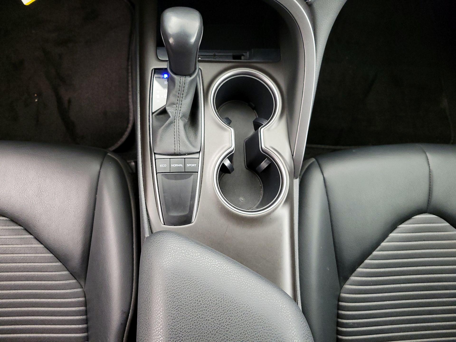 Thumbnail: 2023 Toyota Camry - 18