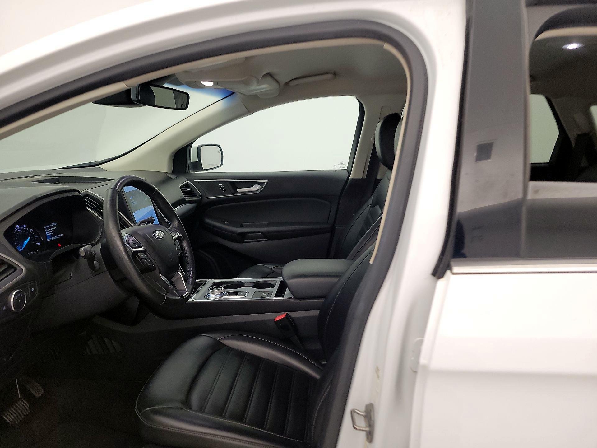 Thumbnail: 2022 Ford Edge - 11