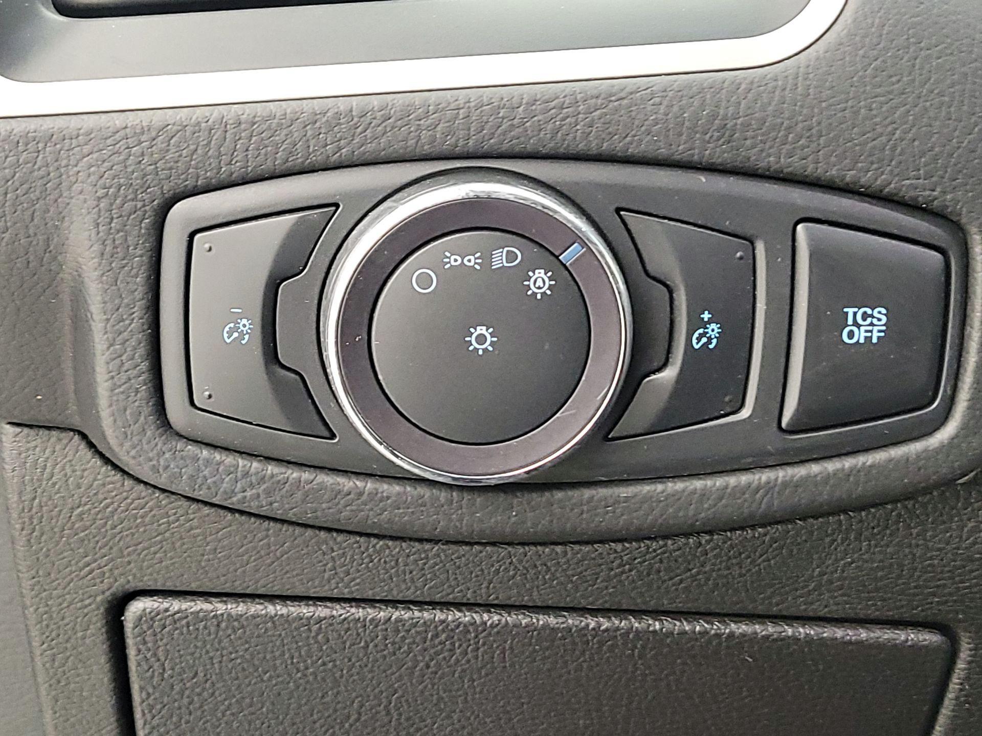 Thumbnail: 2022 Ford Edge - 13