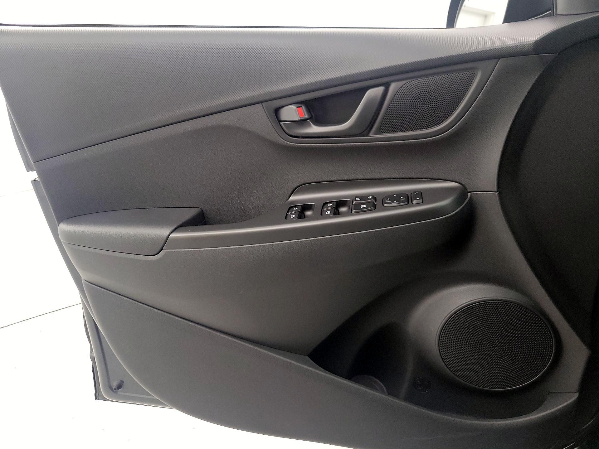 Thumbnail: 2022 Hyundai Kona - 12