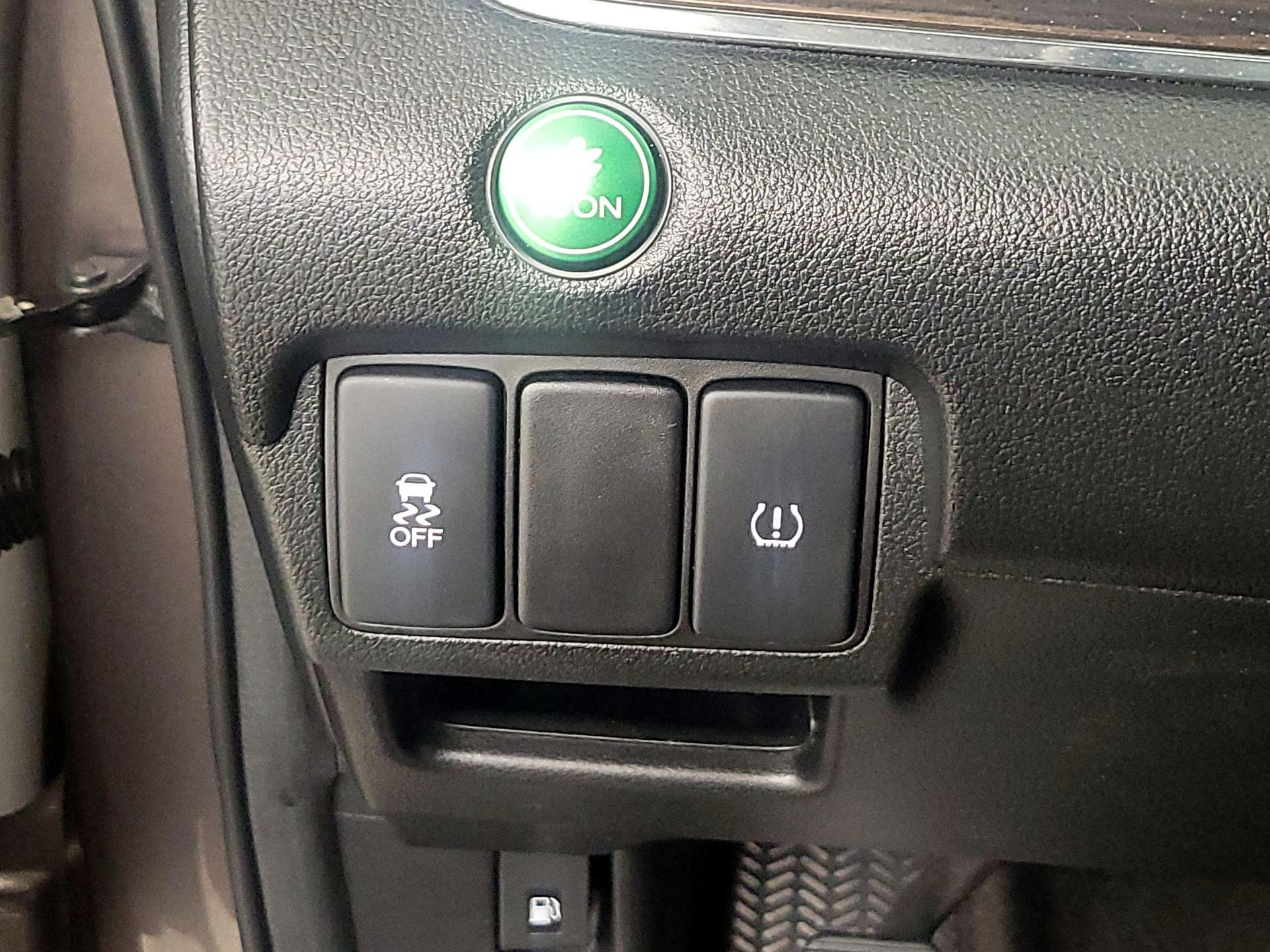 Thumbnail: 2015 Honda CR-V - 13