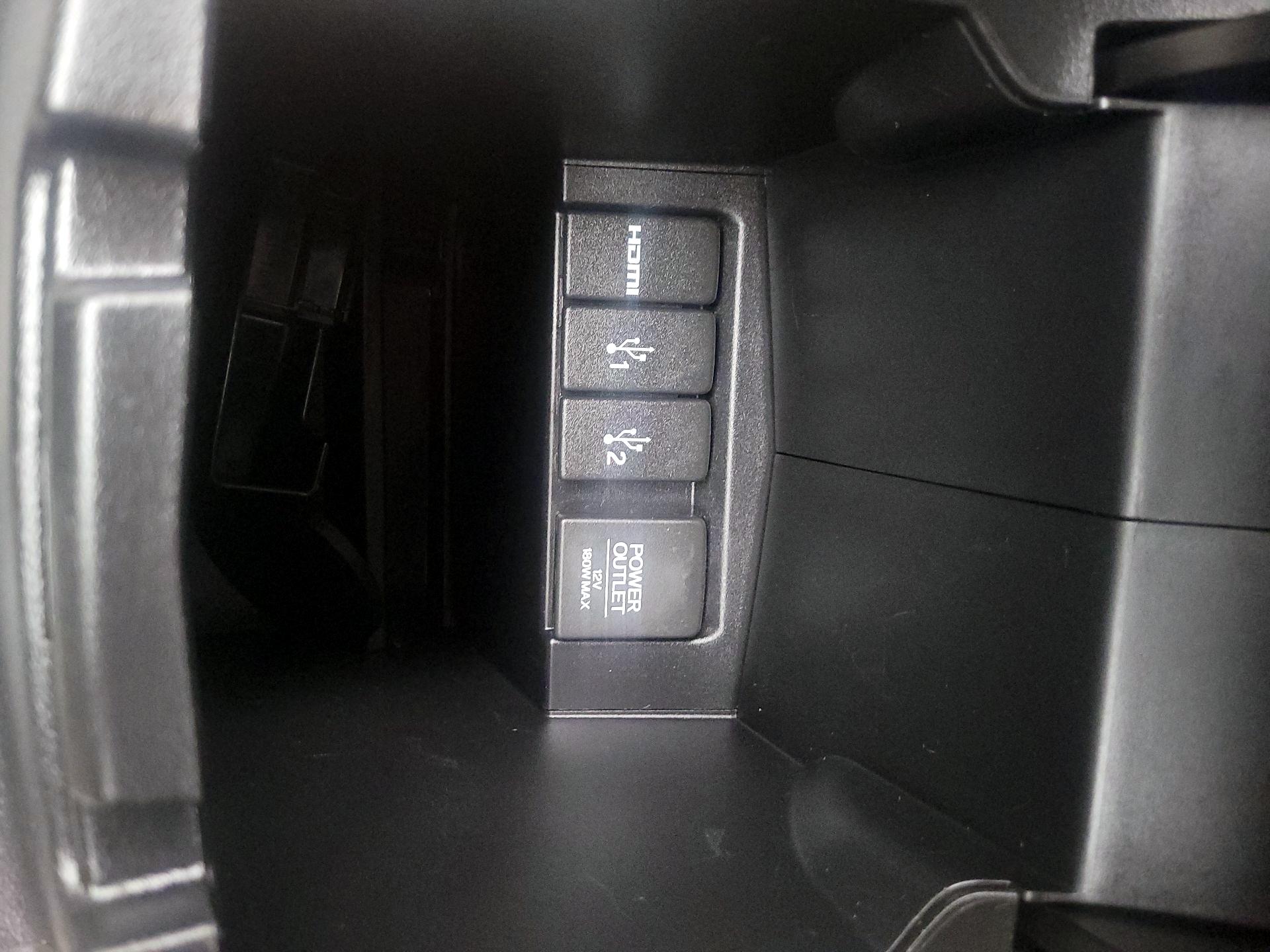 Thumbnail: 2015 Honda CR-V - 18