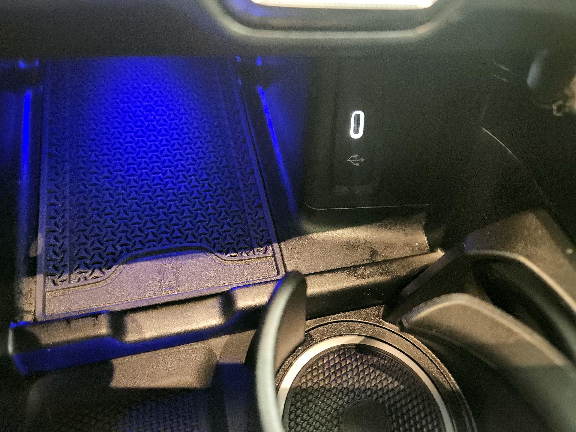 Thumbnail: 2024 Mercedes-Benz GLC - 19