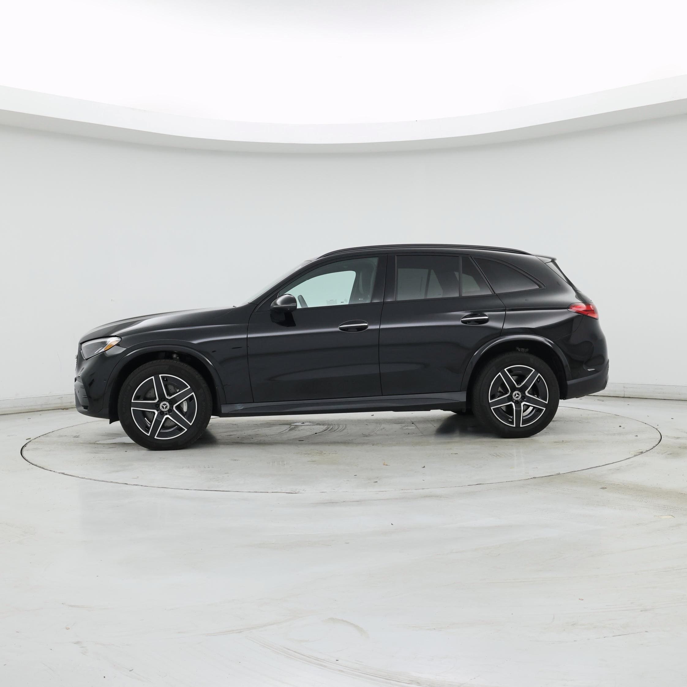 Thumbnail: 2024 Mercedes-Benz GLC - 3