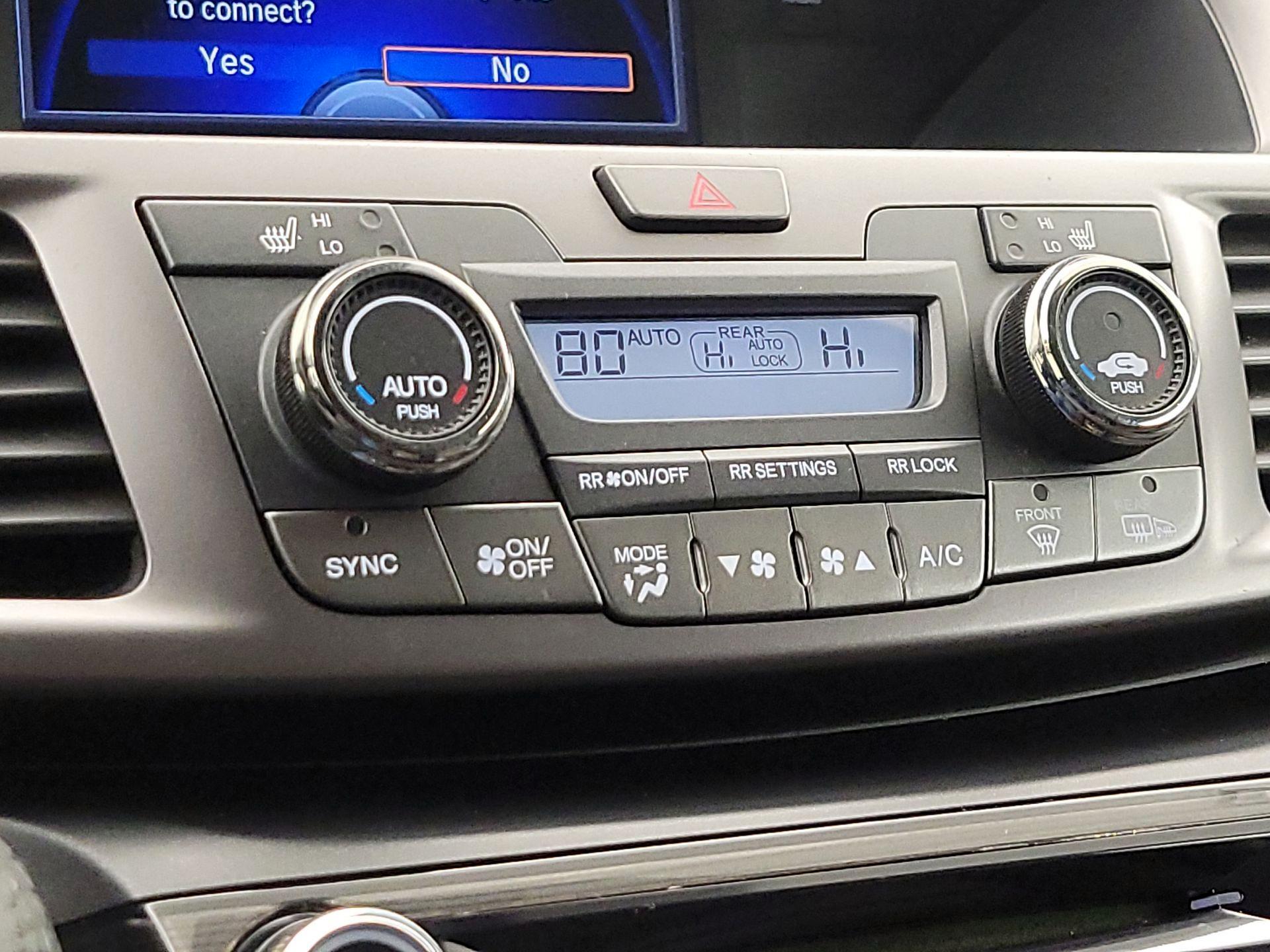 Thumbnail: 2014 Honda Odyssey - 17