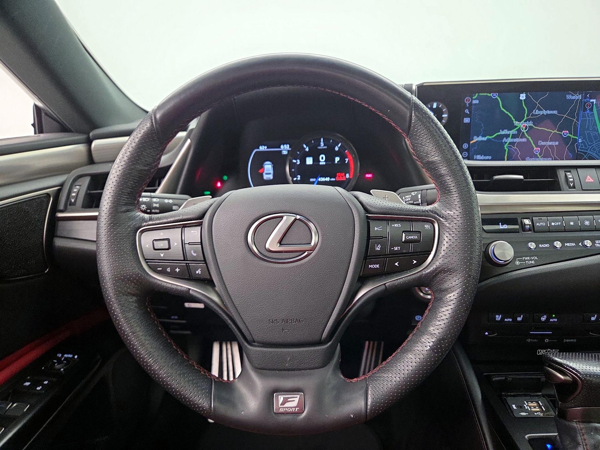 Thumbnail: 2021 Lexus ES - 10