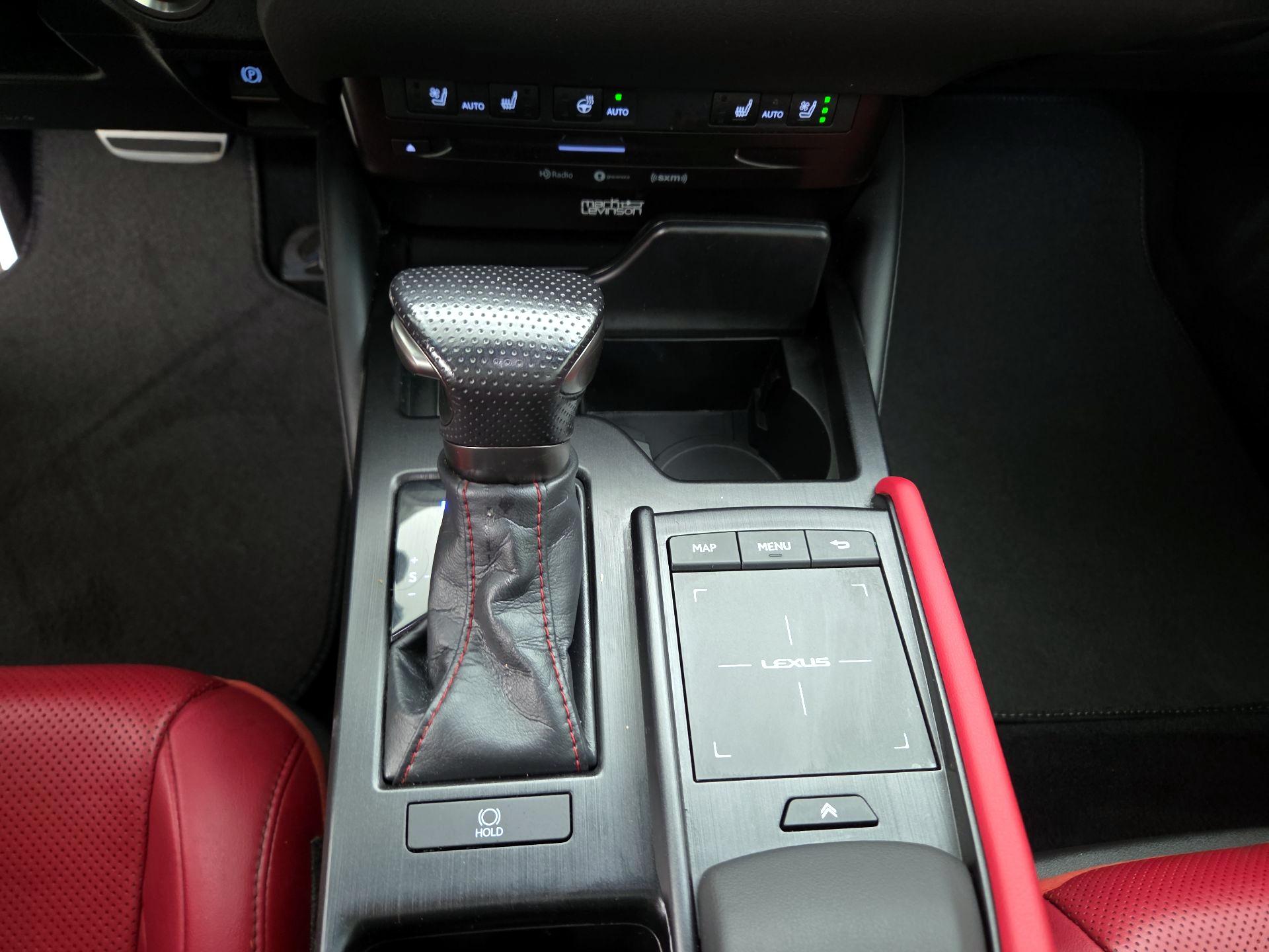 Thumbnail: 2021 Lexus ES - 18