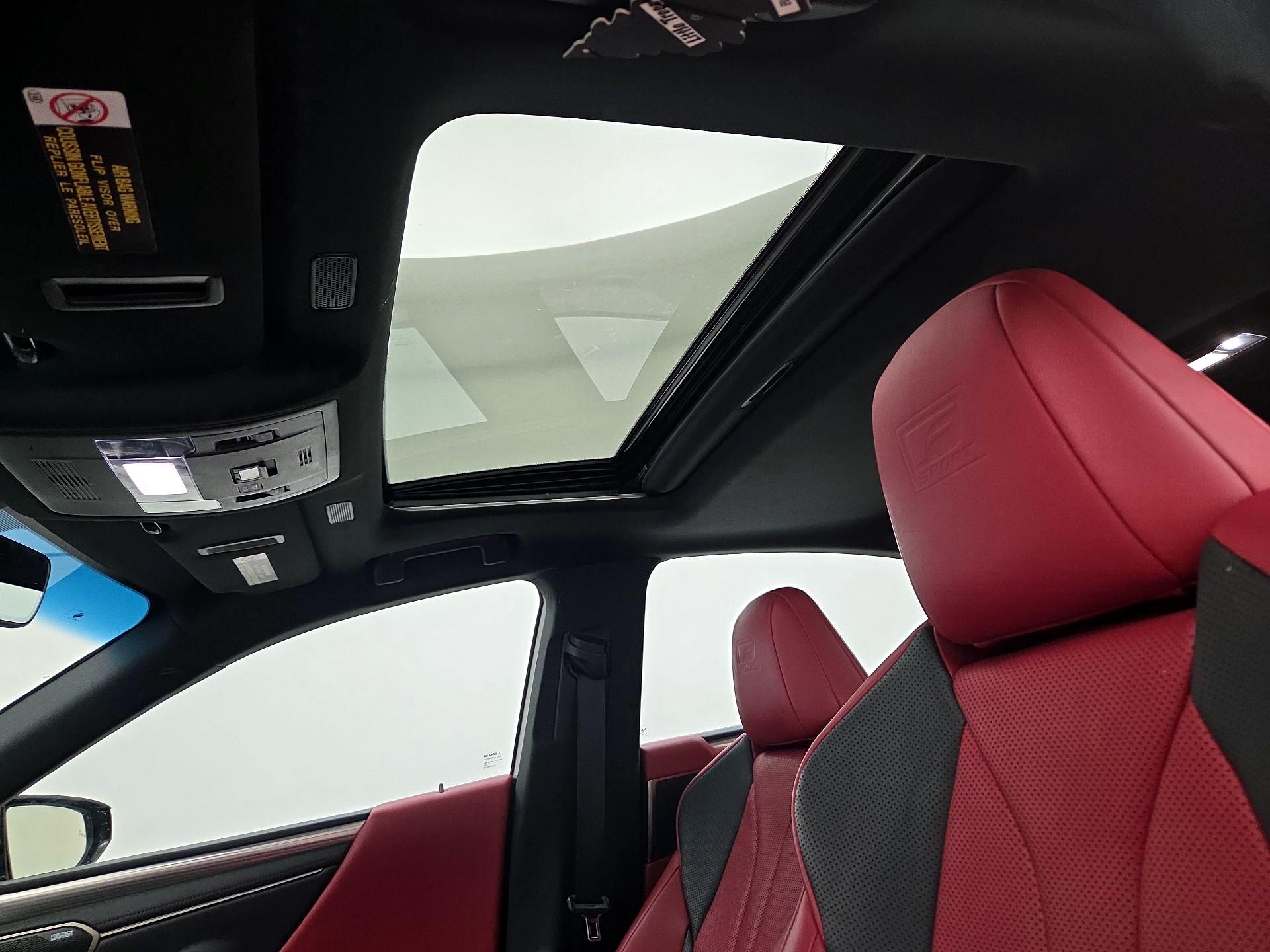 Thumbnail: 2021 Lexus ES - 20