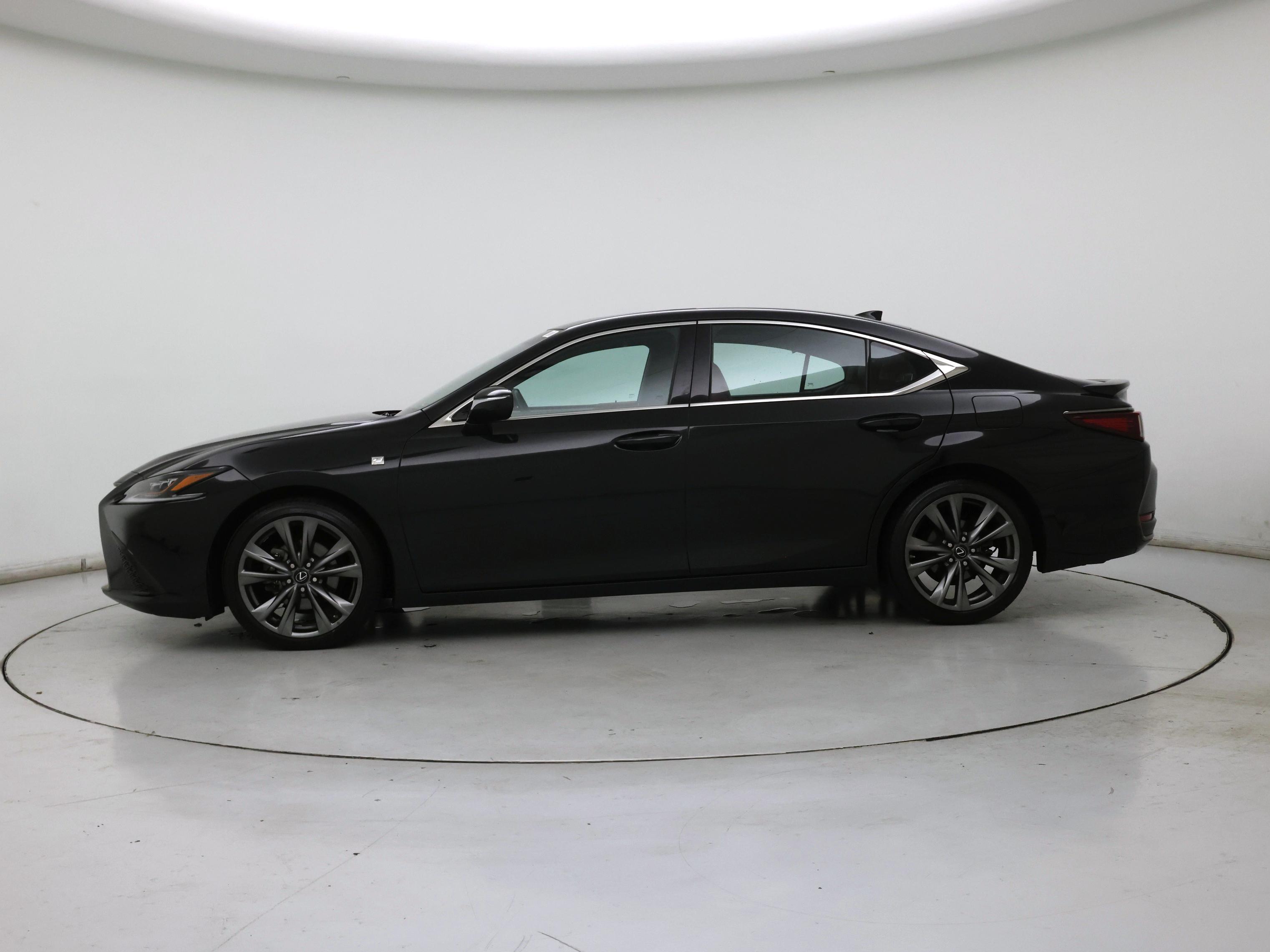 Thumbnail: 2021 Lexus ES - 3