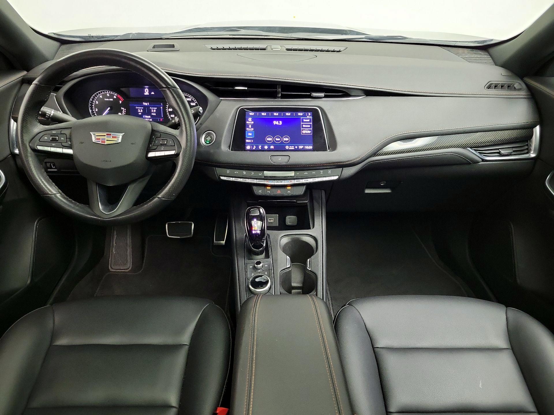 Thumbnail: 2023 Cadillac XT4 - 9