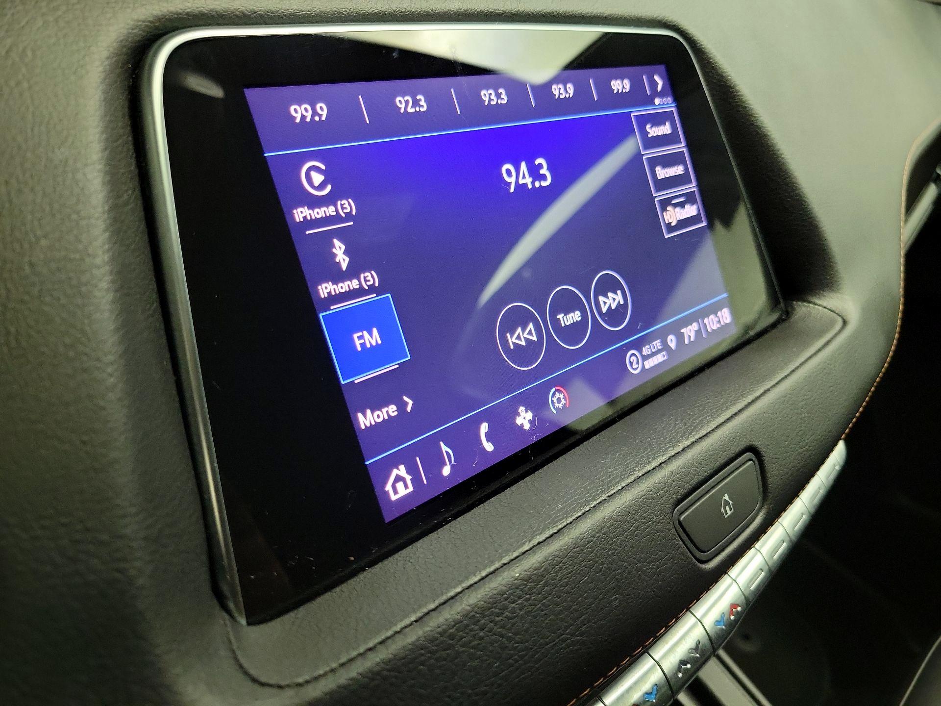 Thumbnail: 2023 Cadillac XT4 - 15