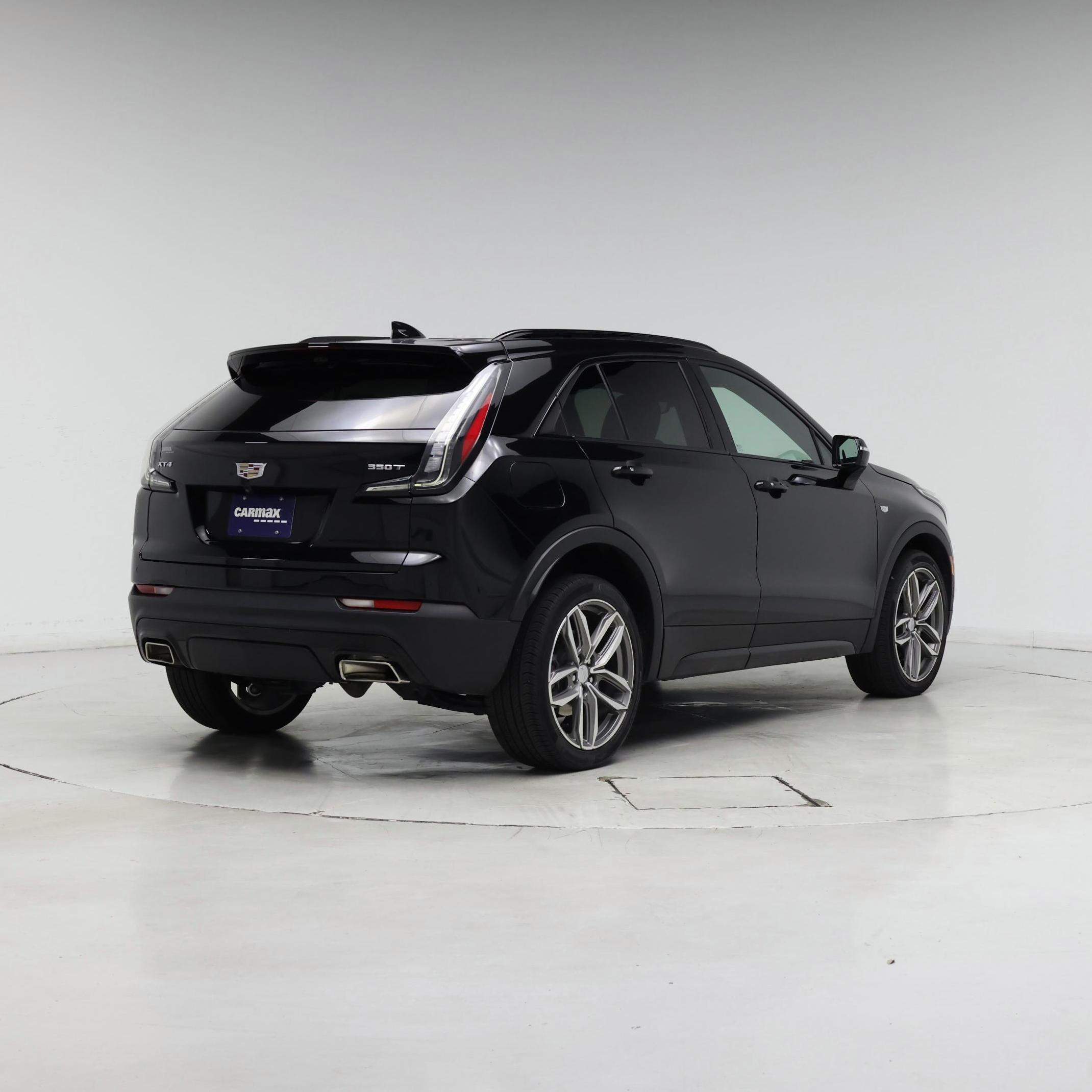 Thumbnail: 2023 Cadillac XT4 - 8