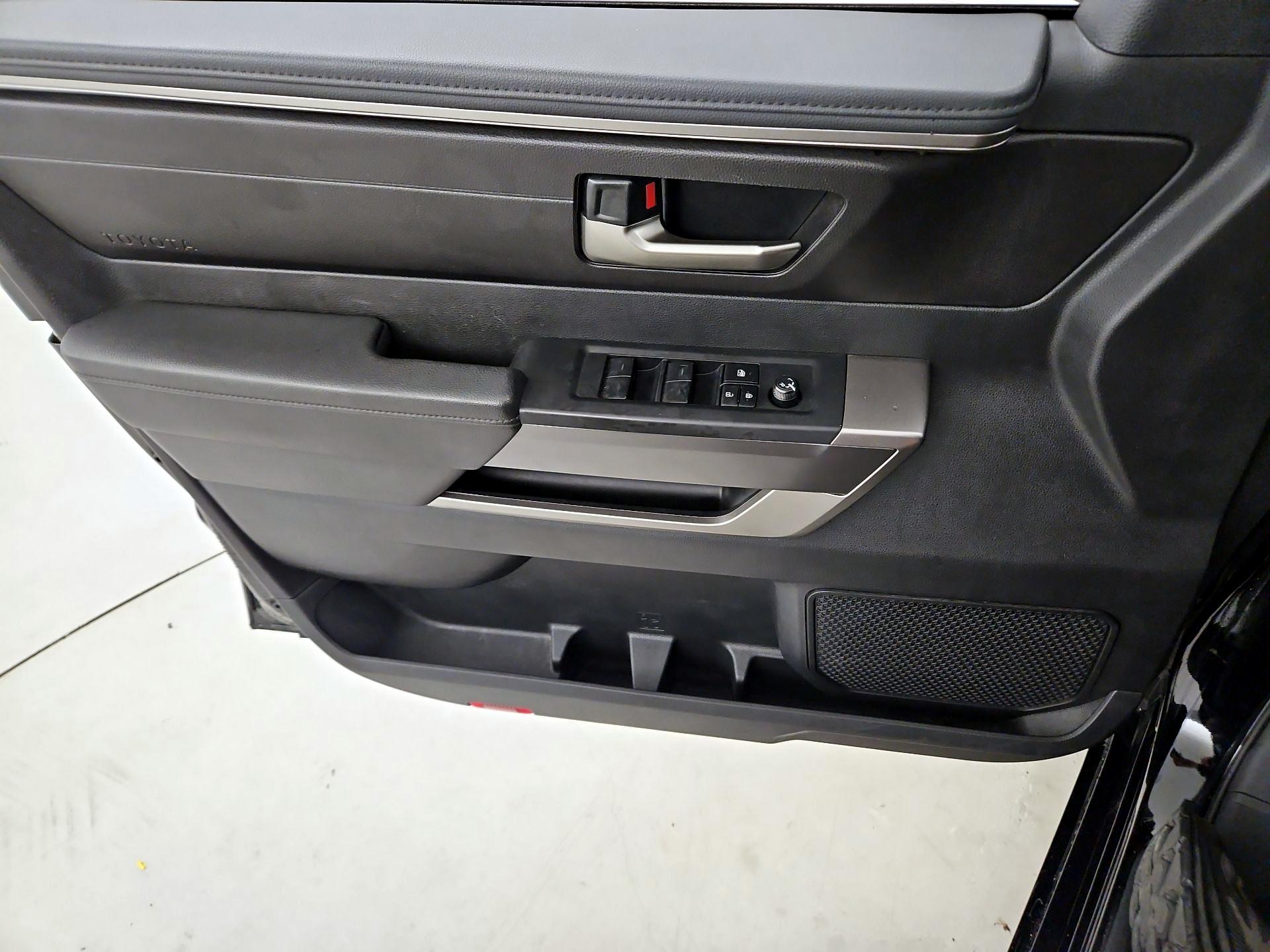 Thumbnail: 2022 Toyota Tundra - 12