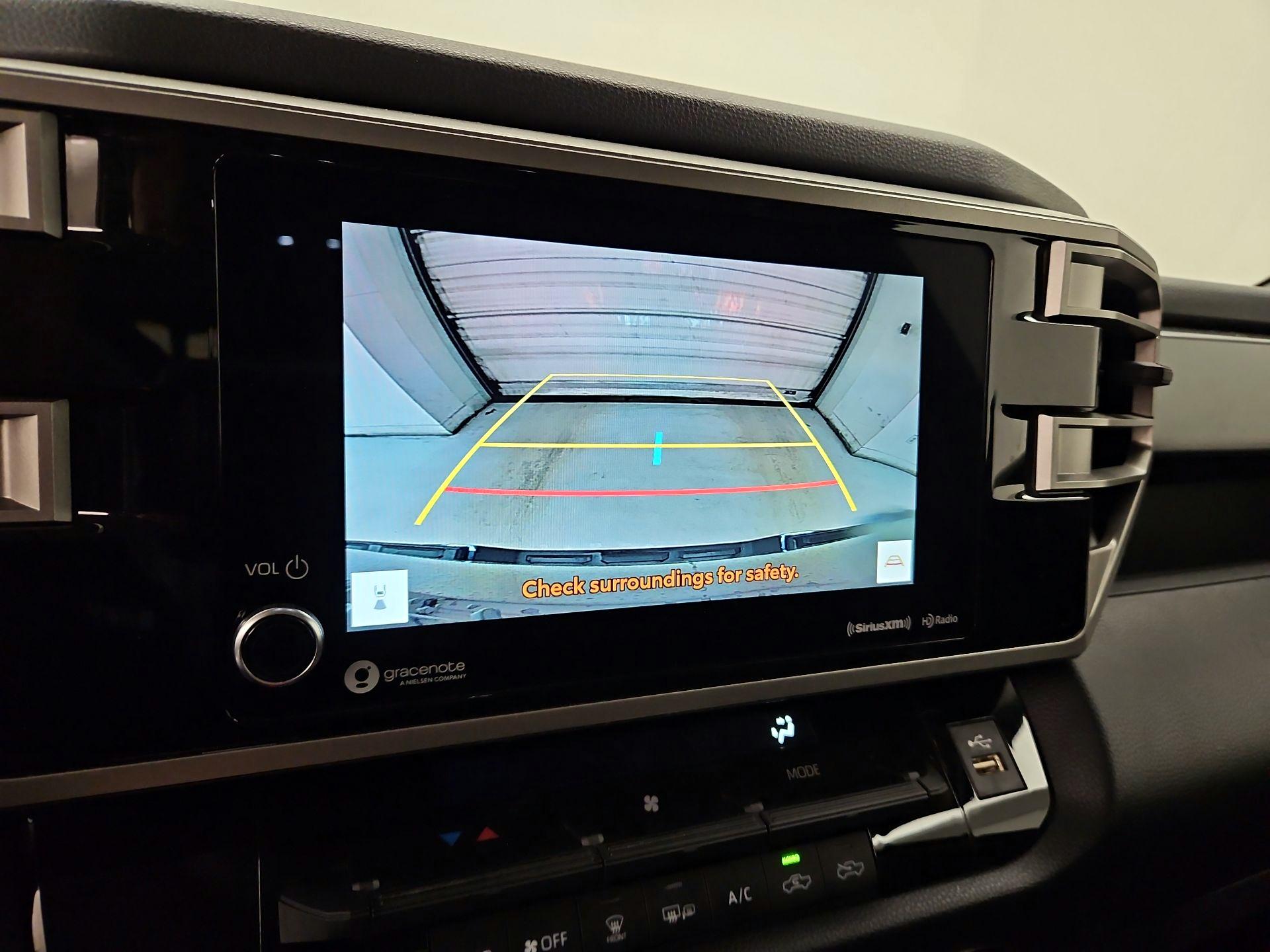 Thumbnail: 2022 Toyota Tundra - 14