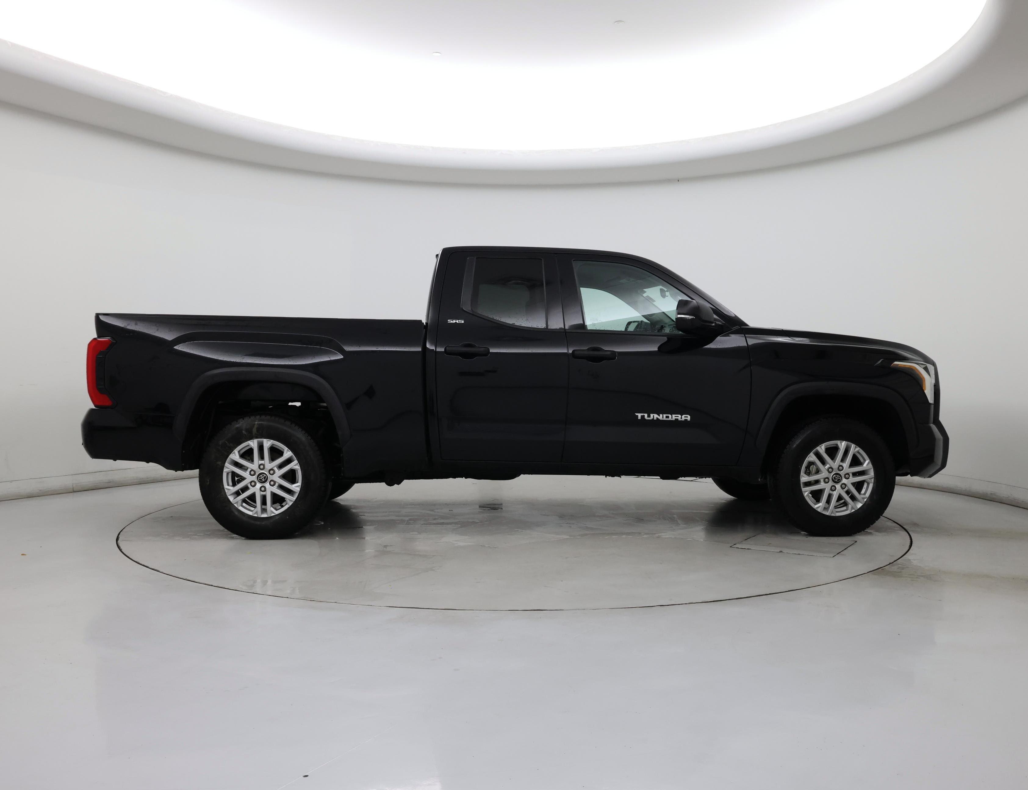 Thumbnail: 2022 Toyota Tundra - 7