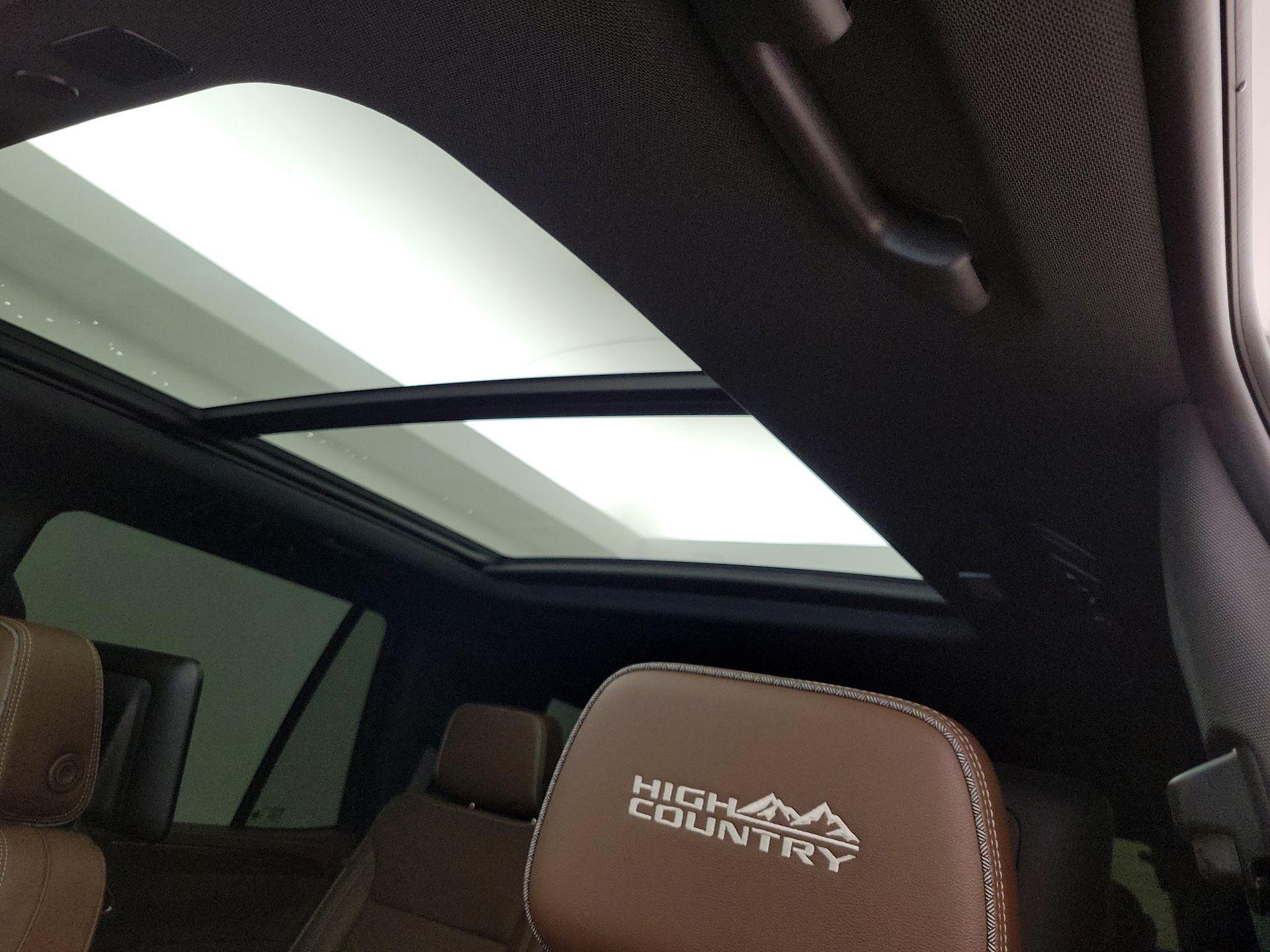 Thumbnail: 2024 Chevrolet Tahoe - 19