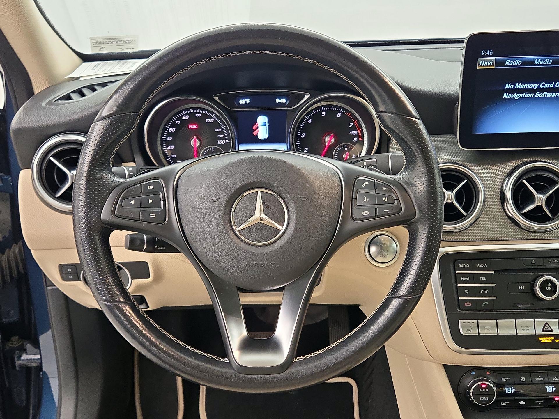 Thumbnail: 2019 Mercedes-Benz GLA - 10