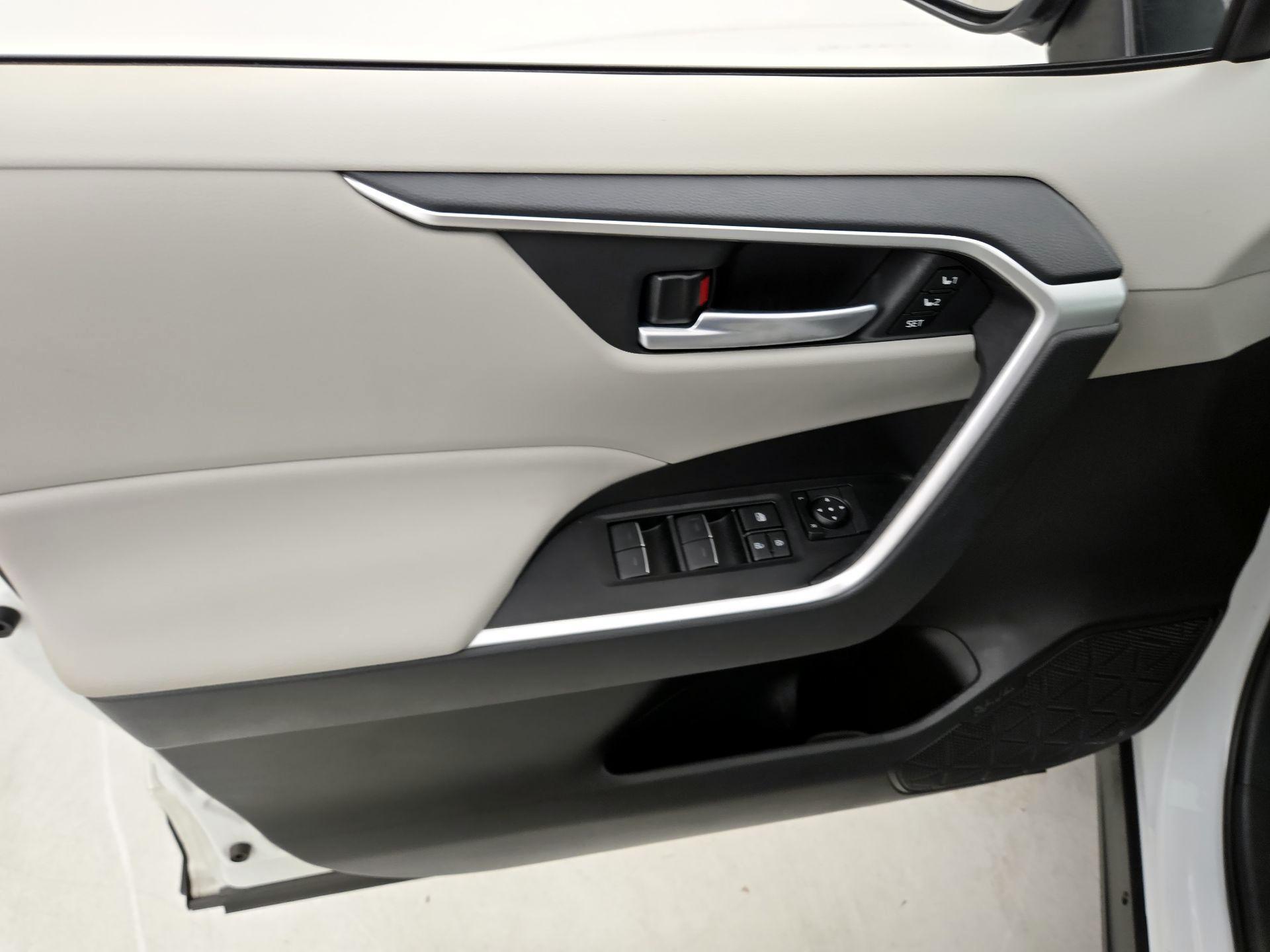 Thumbnail: 2025 Toyota RAV4 - 12