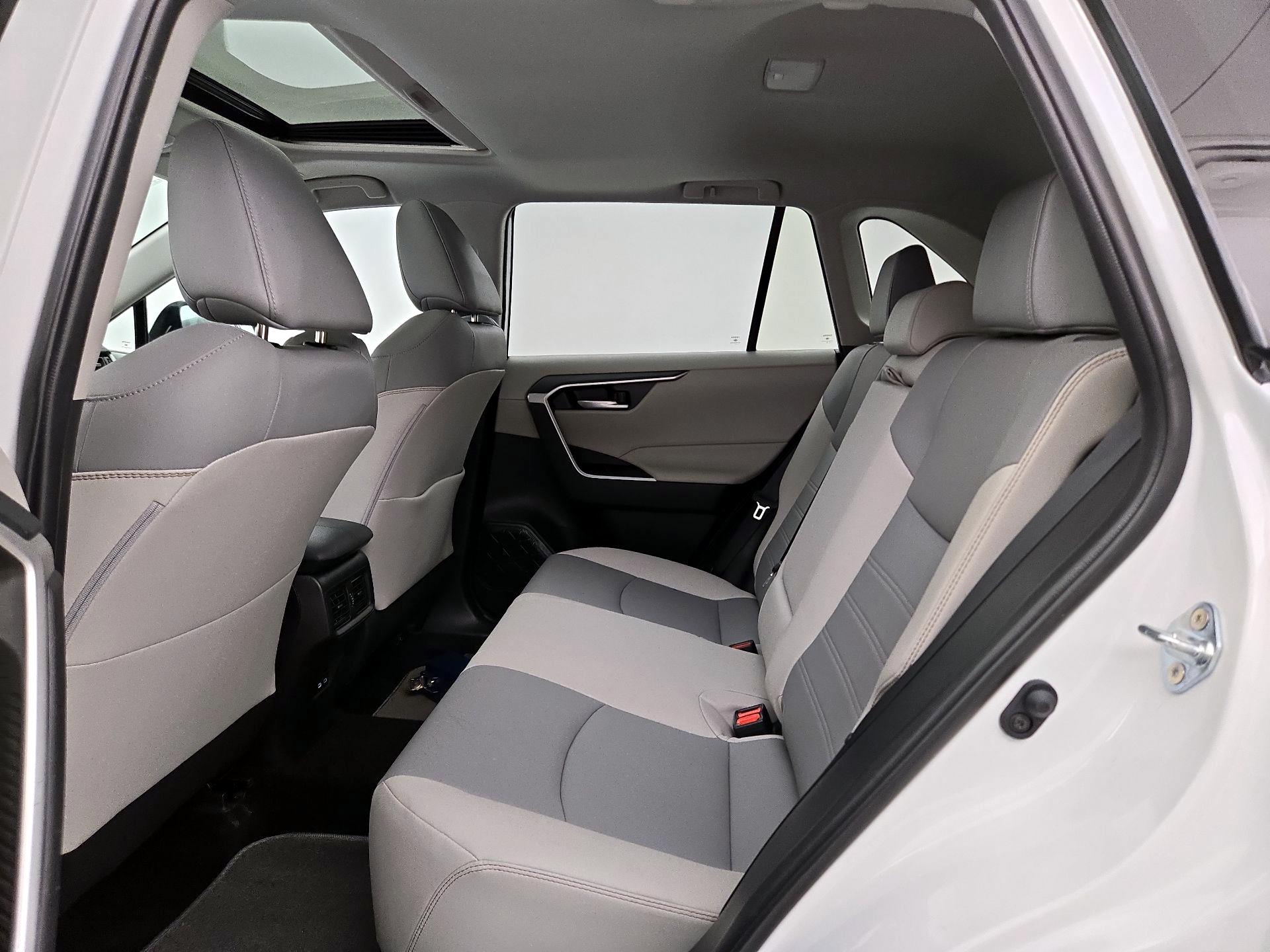 Thumbnail: 2025 Toyota RAV4 - 20