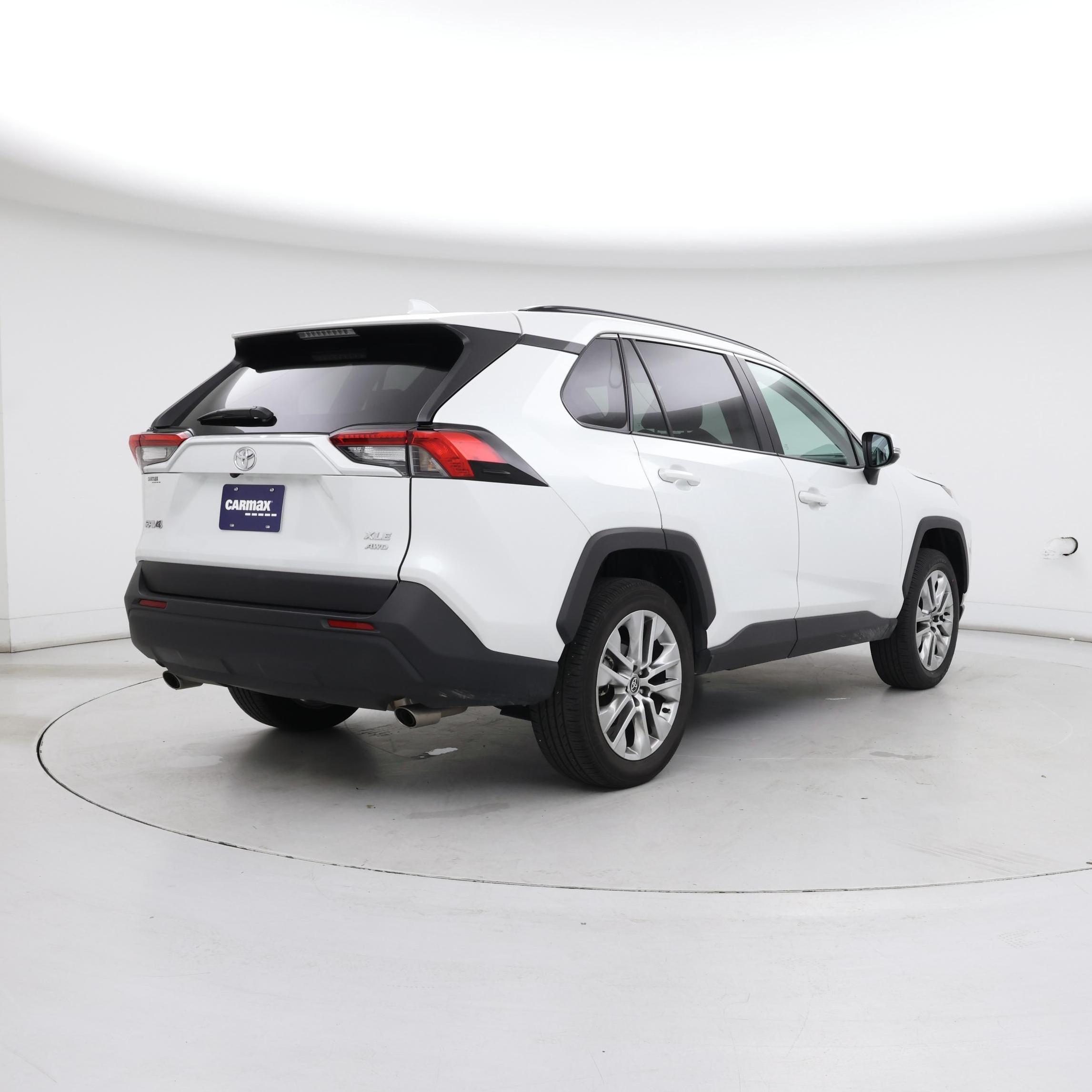 Thumbnail: 2025 Toyota RAV4 - 8