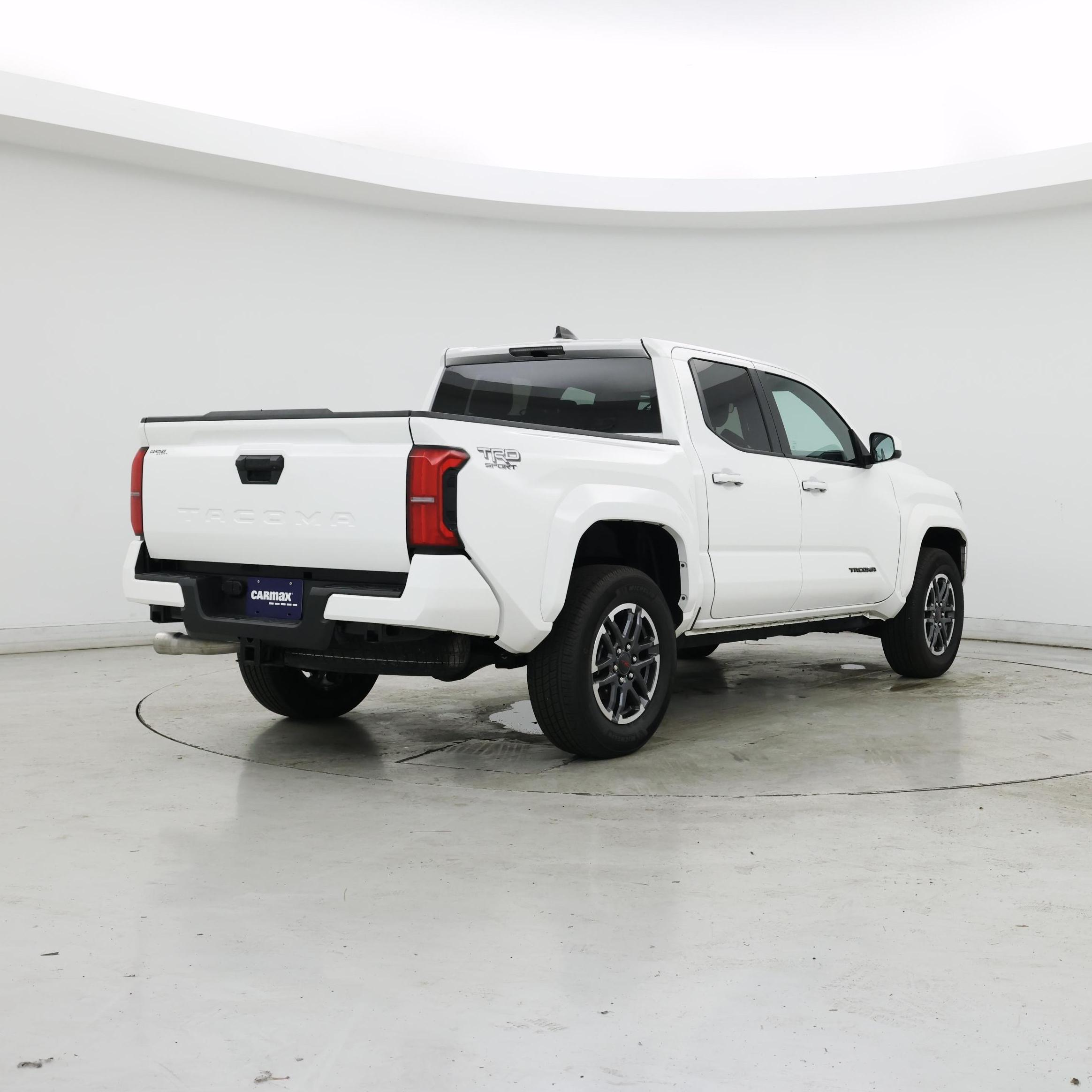 Thumbnail: 2024 Toyota Tacoma - 8