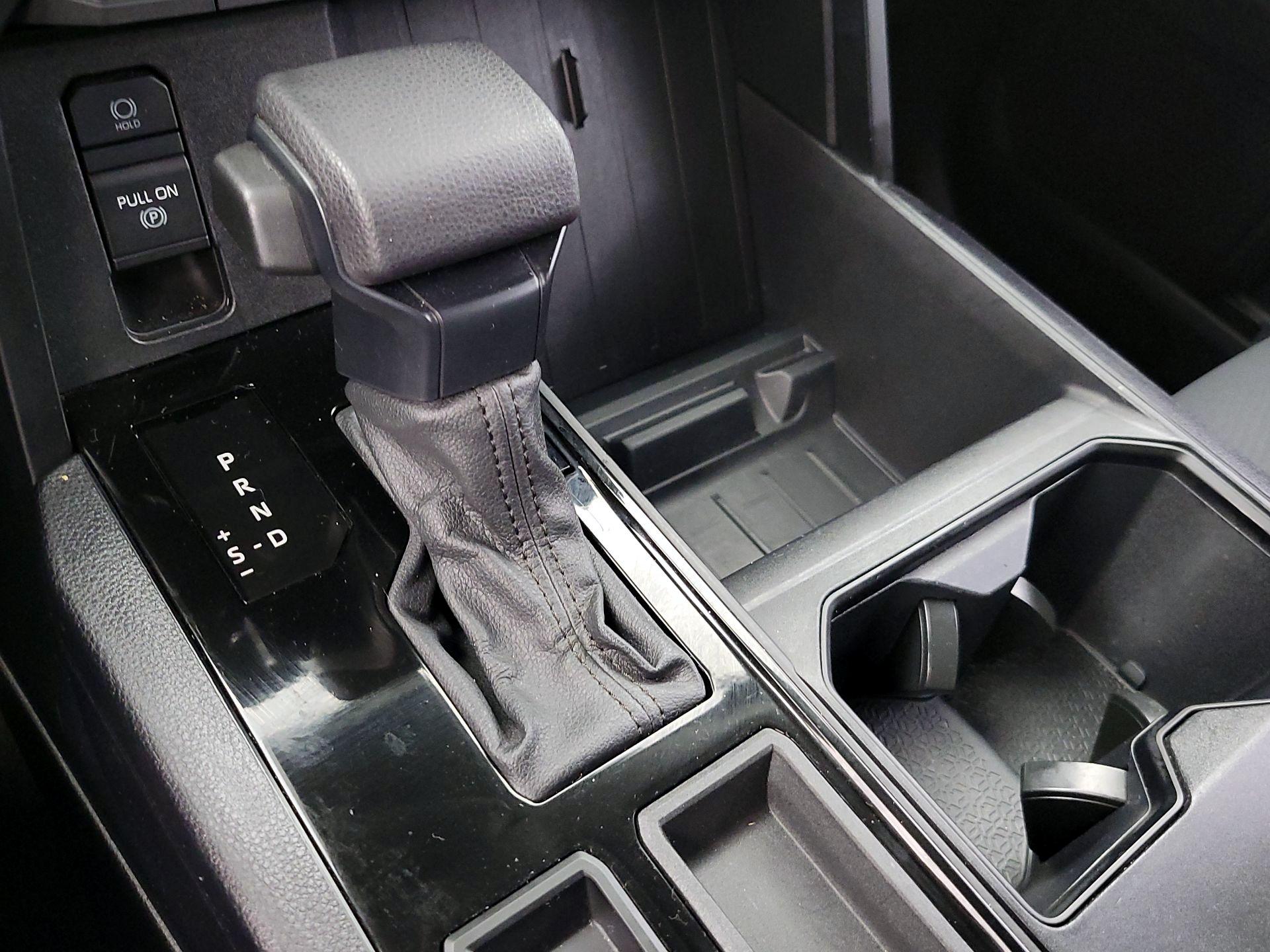 Thumbnail: 2022 Toyota Tundra - 17