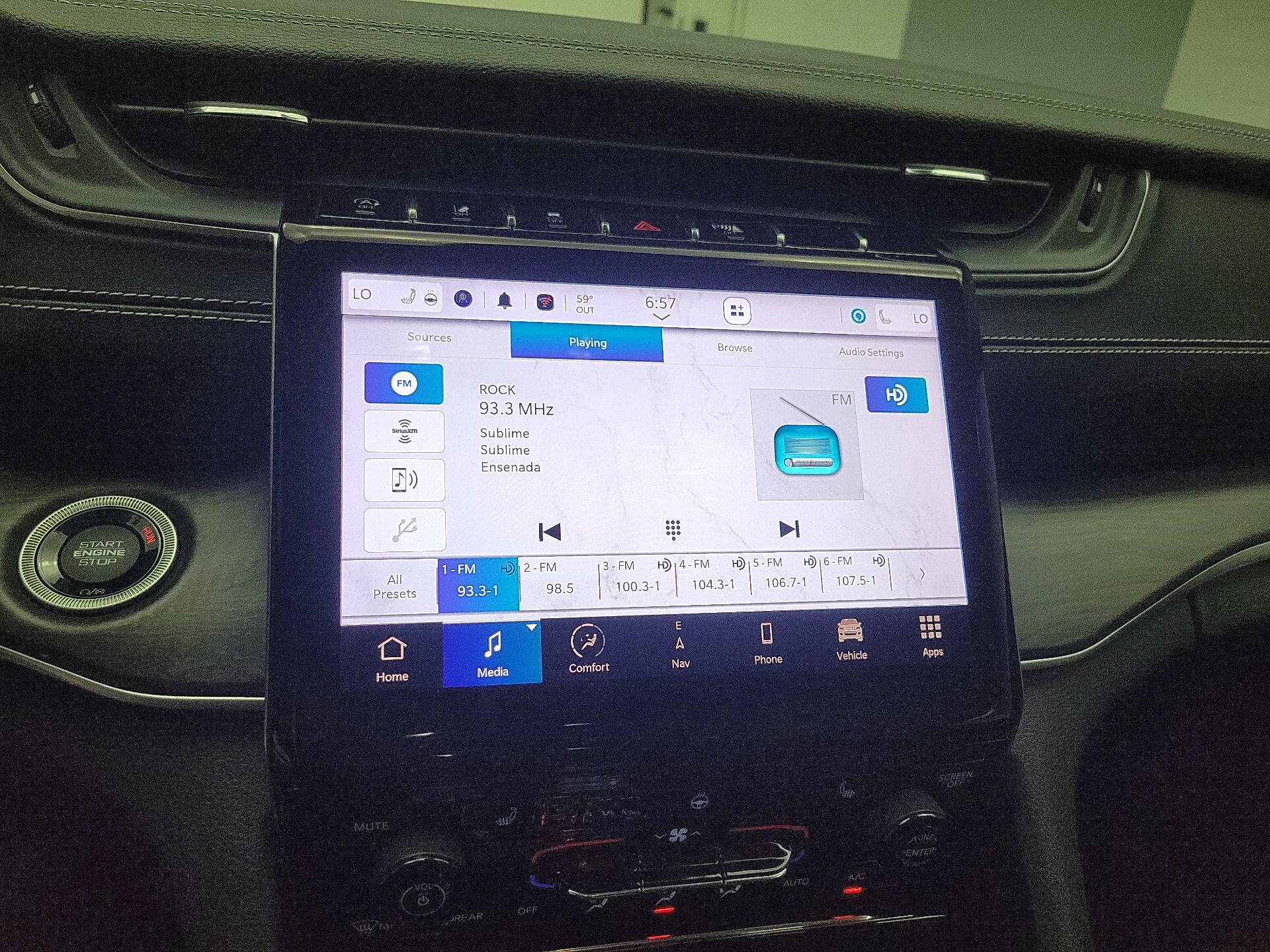 Thumbnail: 2023 Jeep Grand Cherokee - 14