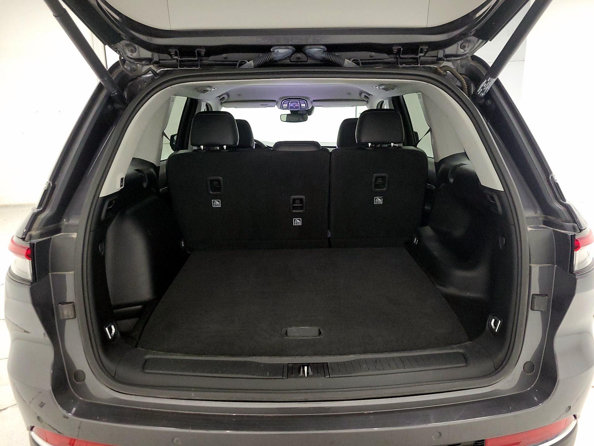 Thumbnail: 2023 Jeep Grand Cherokee - 19