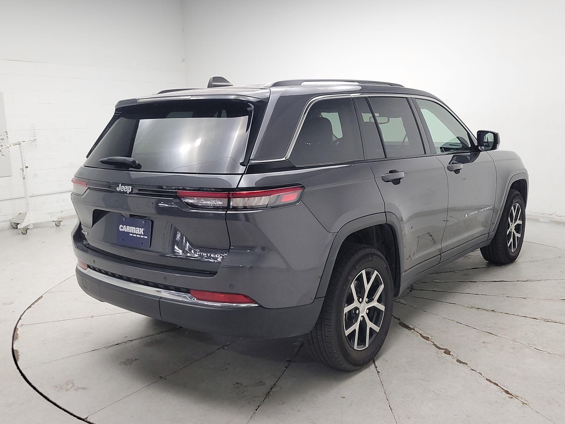 Thumbnail: 2023 Jeep Grand Cherokee - 5