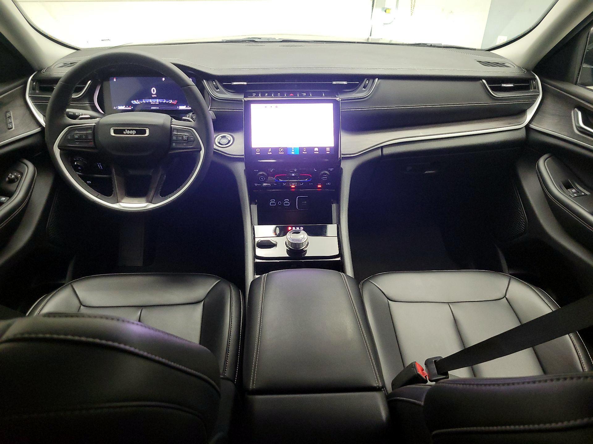 Thumbnail: 2023 Jeep Grand Cherokee - 8