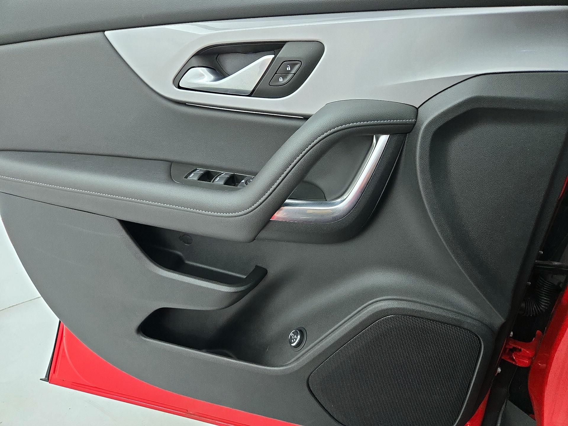 Thumbnail: 2022 Chevrolet Blazer - 12