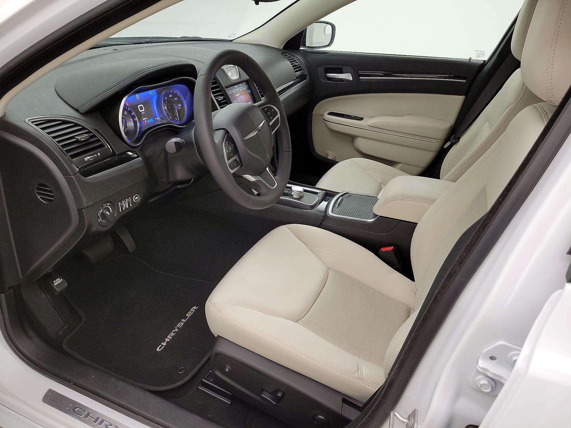 Thumbnail: 2023 Chrysler 300 - 11