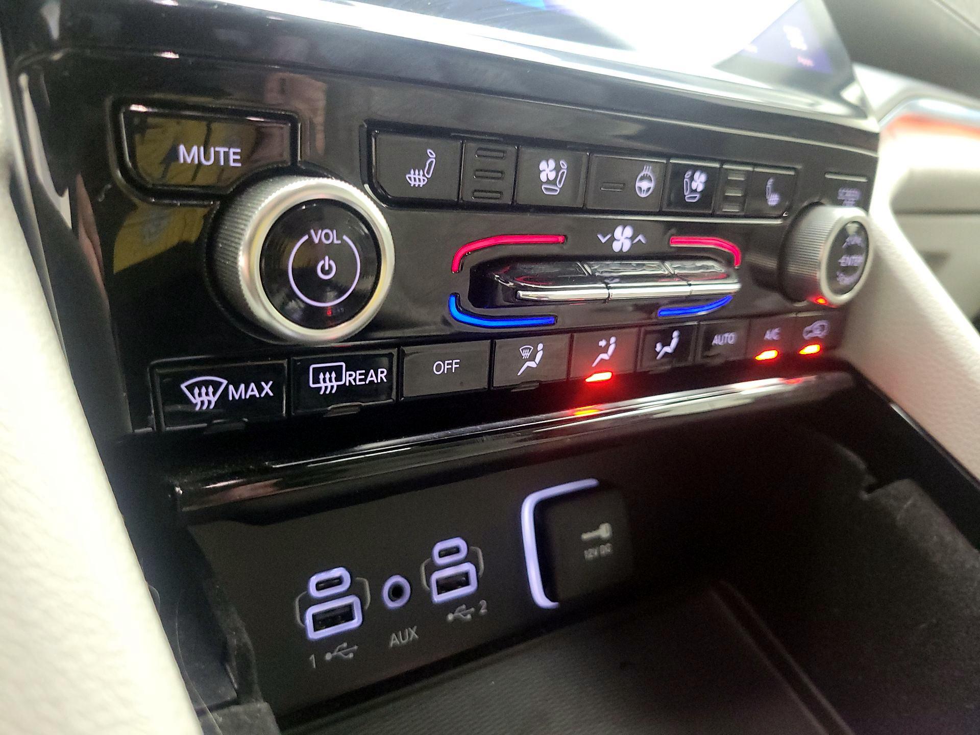 Thumbnail: 2021 Jeep Grand Cherokee L - 15