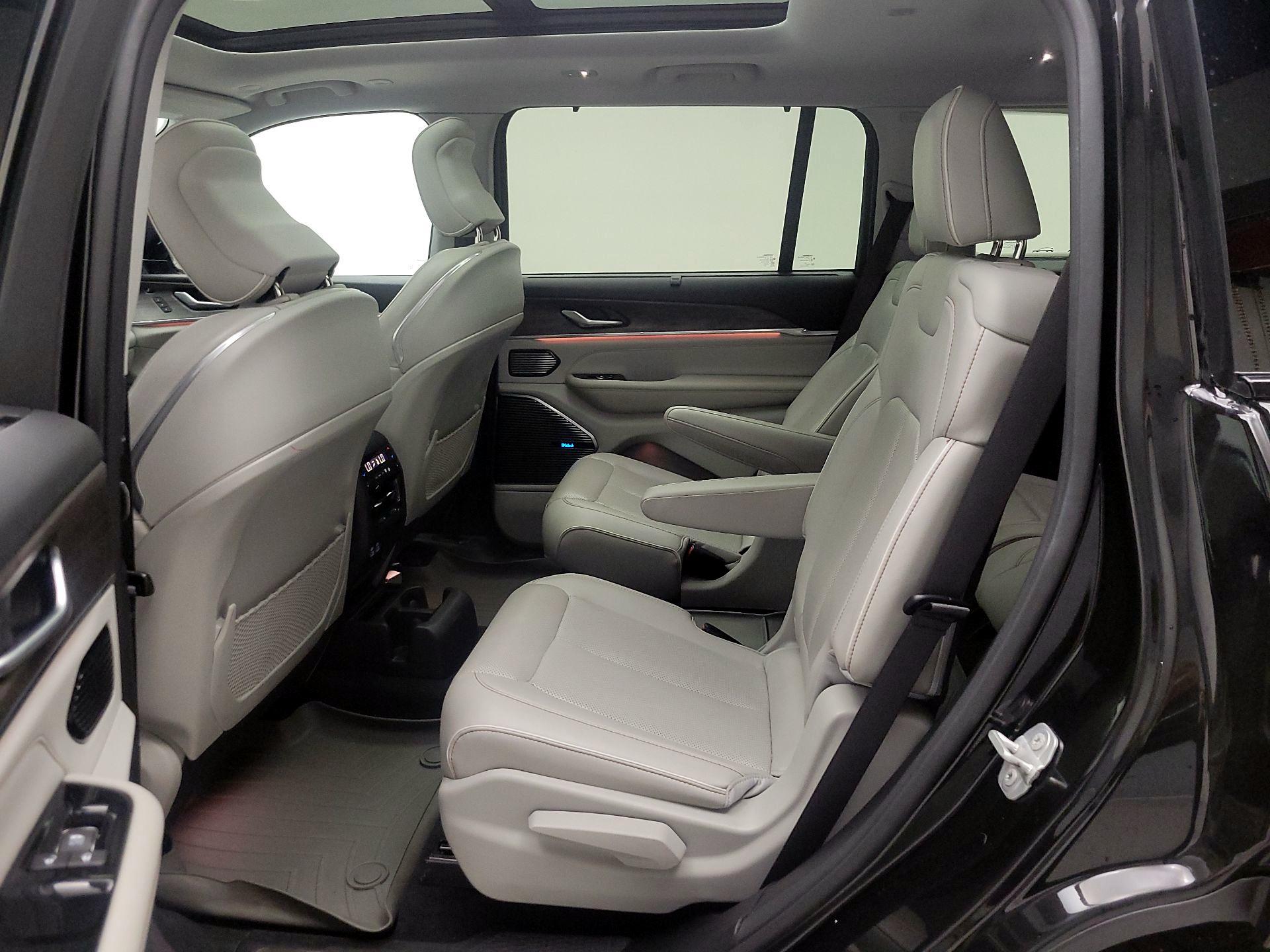 Thumbnail: 2021 Jeep Grand Cherokee L - 19