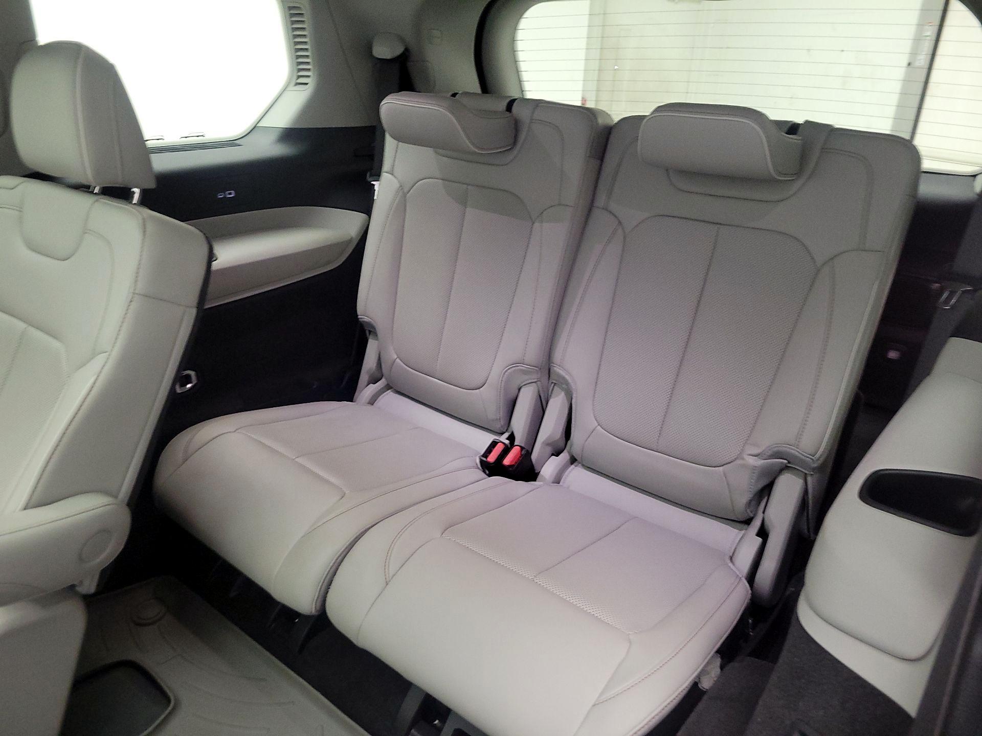 Thumbnail: 2021 Jeep Grand Cherokee L - 20