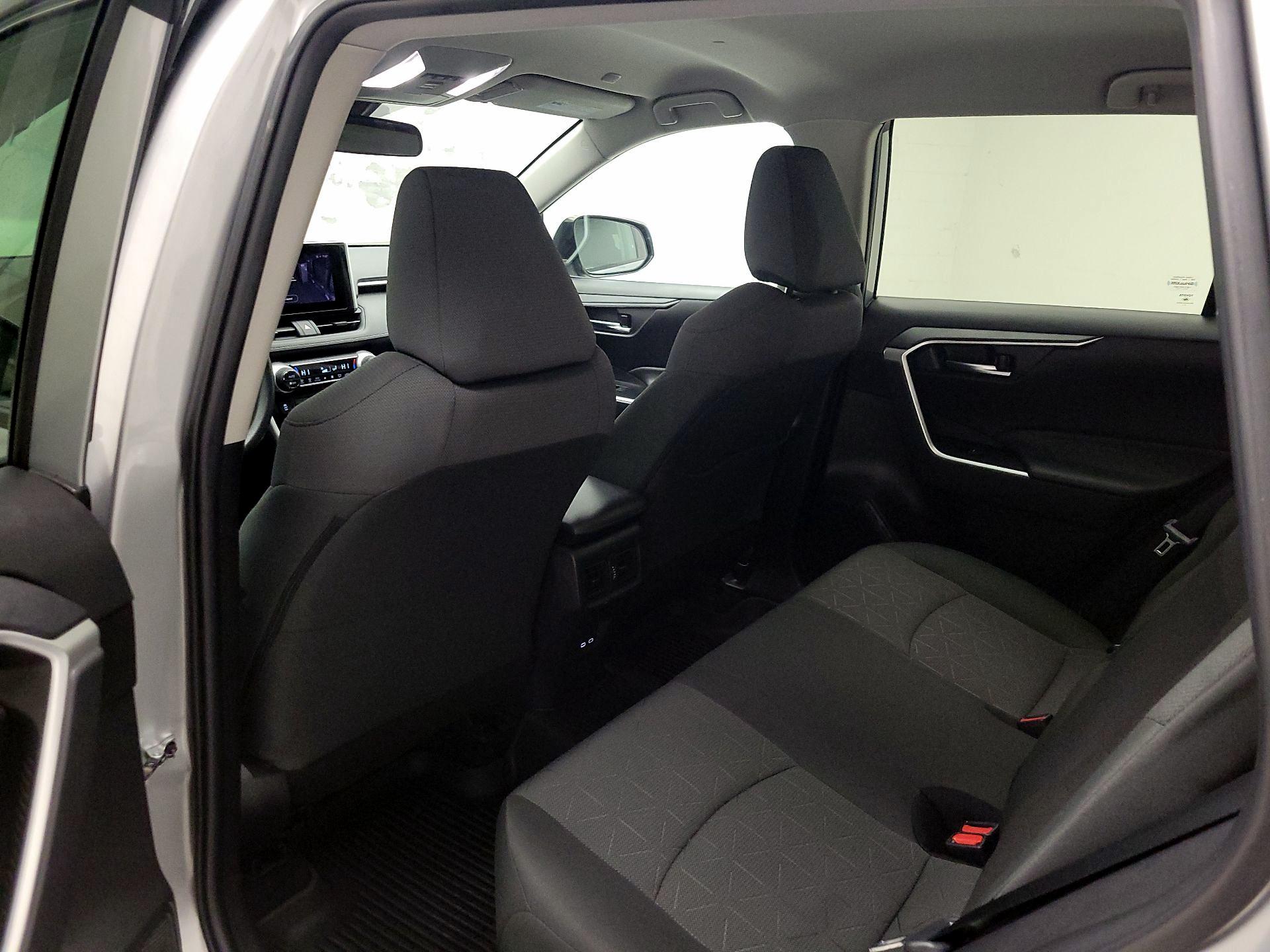 Thumbnail: 2023 Toyota RAV4 - 18