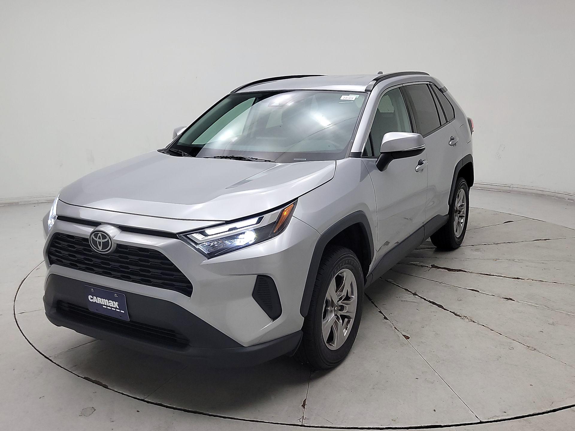 Thumbnail: 2023 Toyota RAV4 - 3
