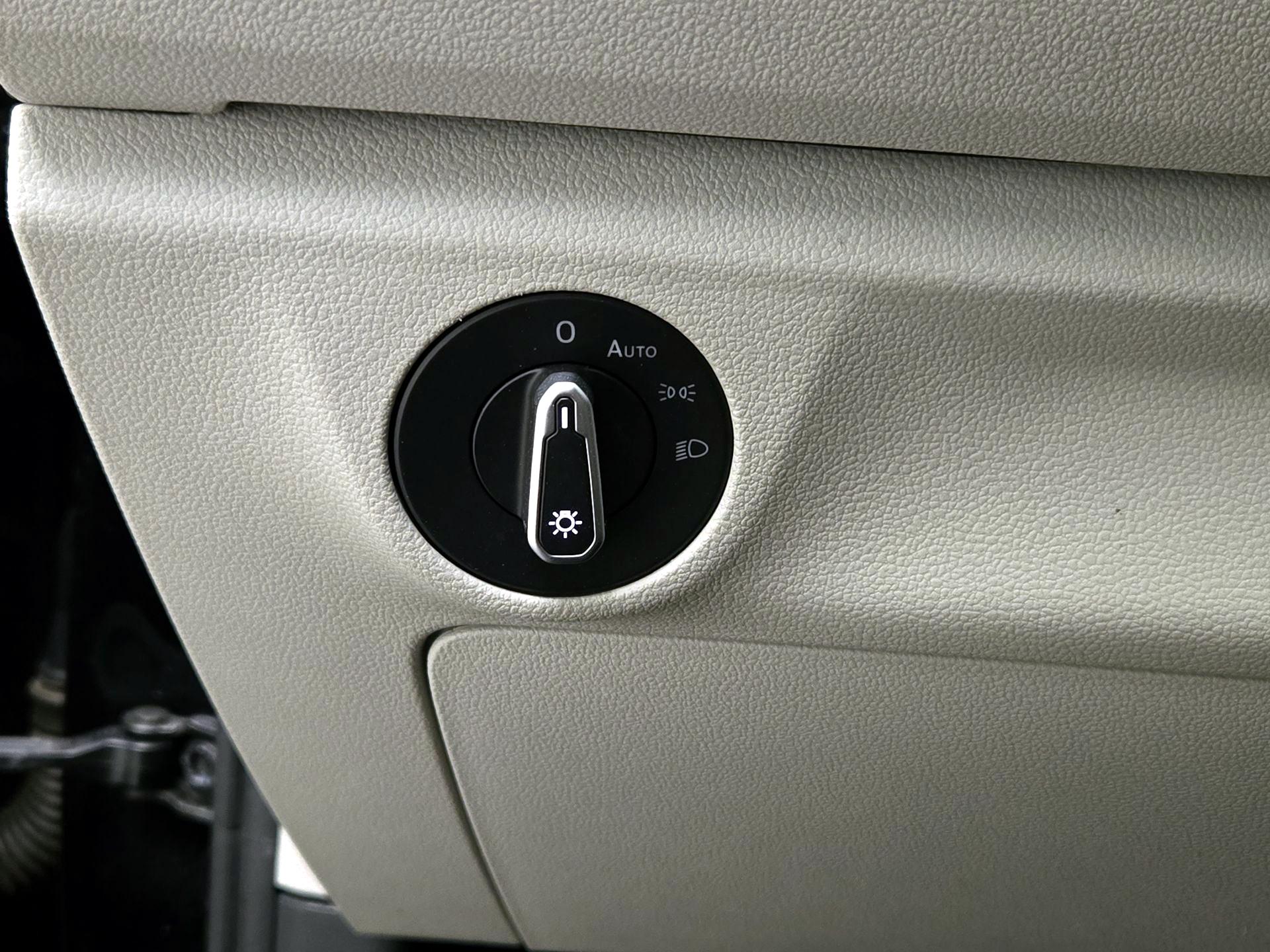 Thumbnail: 2022 Volkswagen Jetta - 13