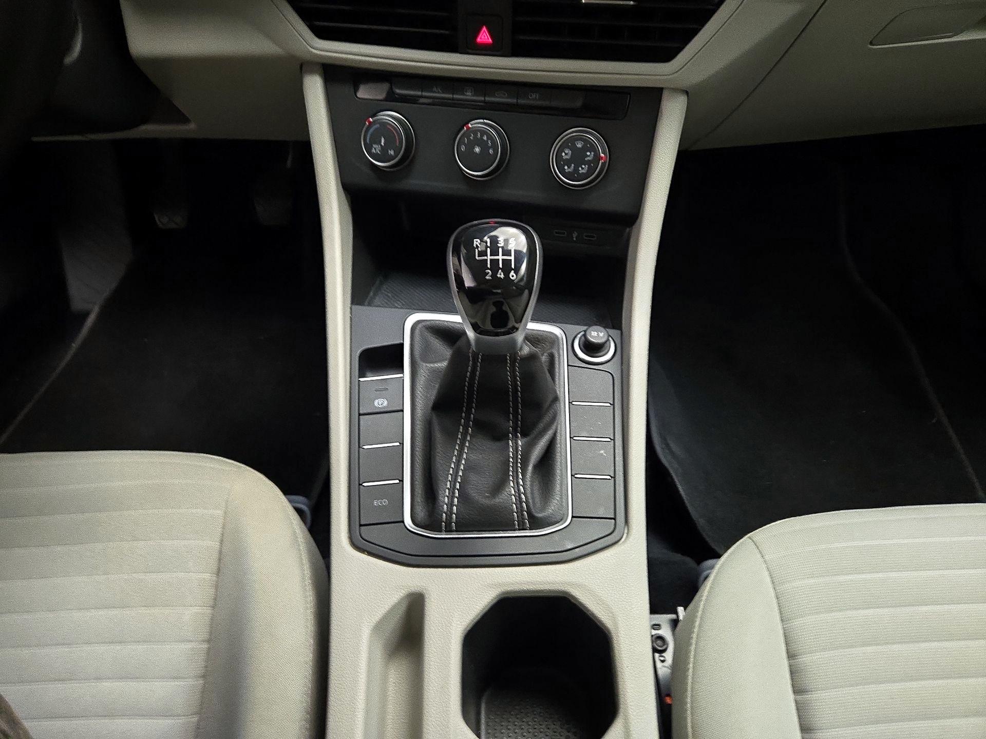 Thumbnail: 2022 Volkswagen Jetta - 17