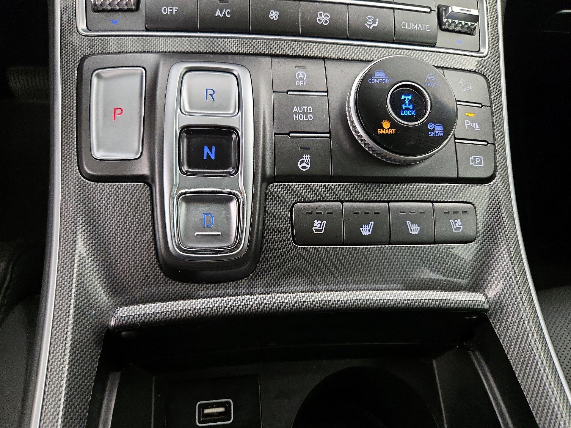 Thumbnail: 2023 Hyundai Santa Fe - 18