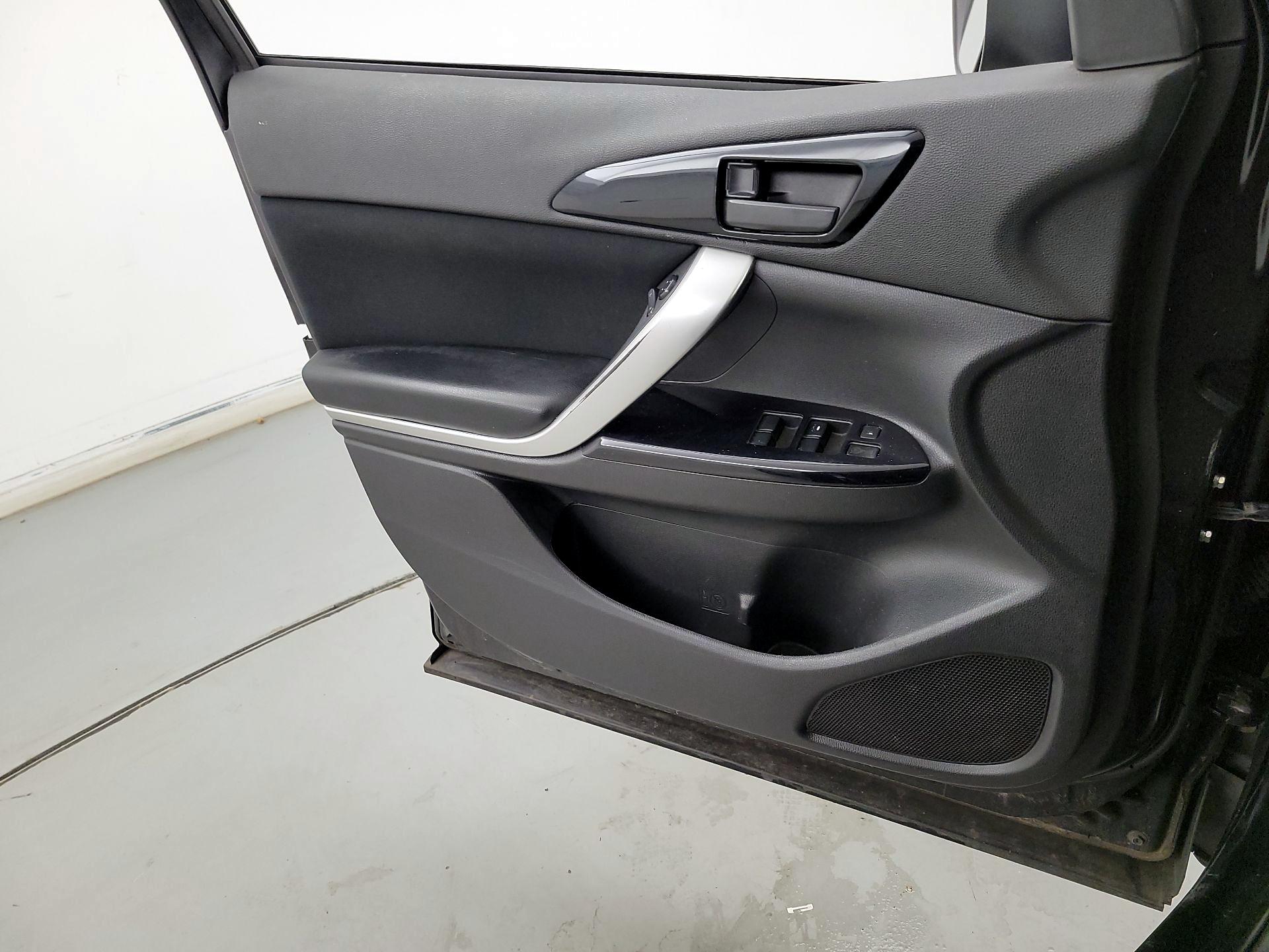 Thumbnail: 2022 Mitsubishi Eclipse Cross - 12