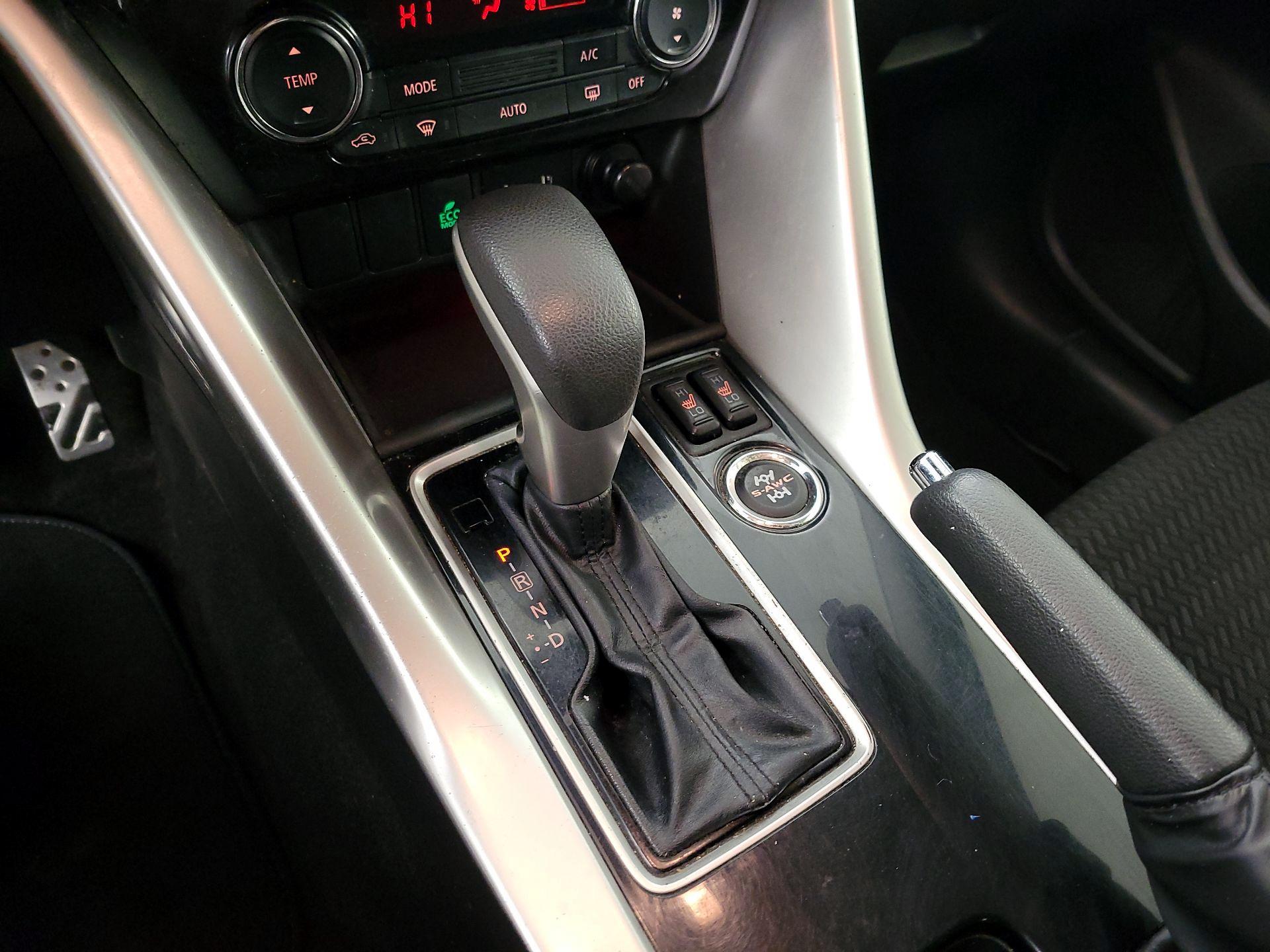 Thumbnail: 2022 Mitsubishi Eclipse Cross - 17