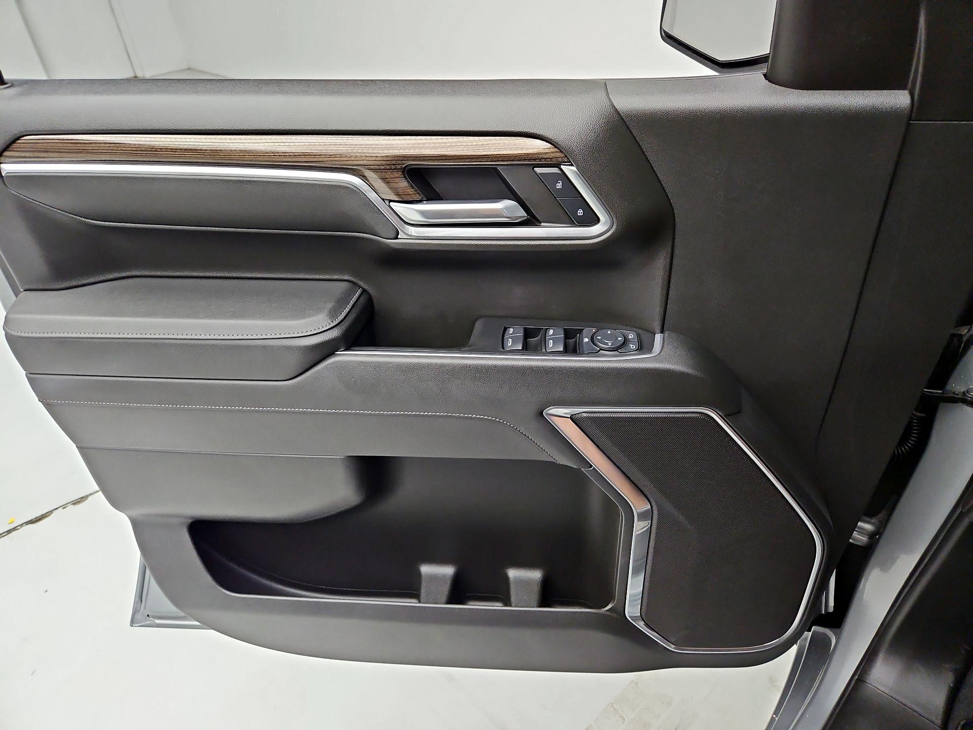 Thumbnail: 2024 Chevrolet Silverado 1500 - 12