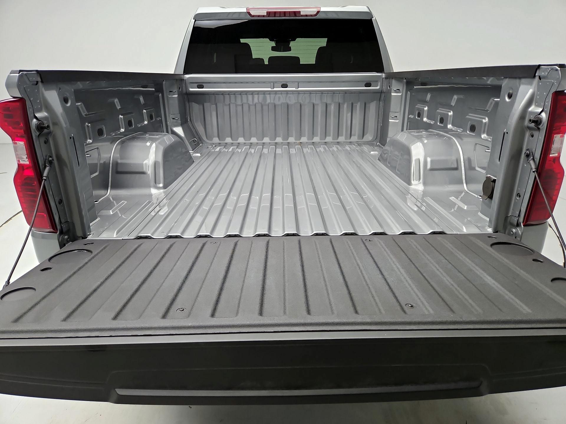 Thumbnail: 2024 Chevrolet Silverado 1500 - 20