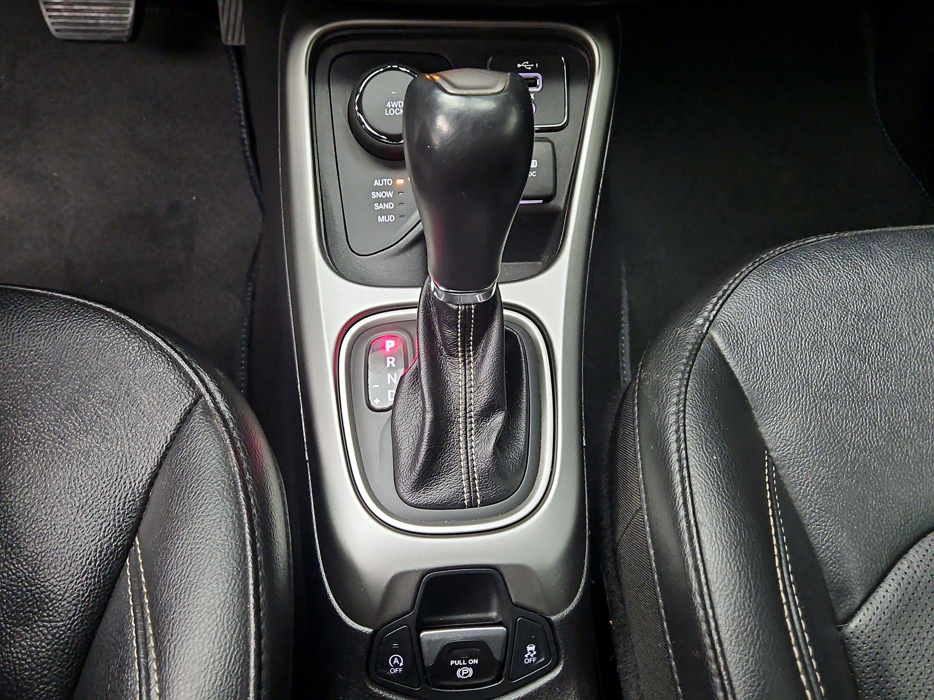 Thumbnail: 2021 Jeep Compass - 17