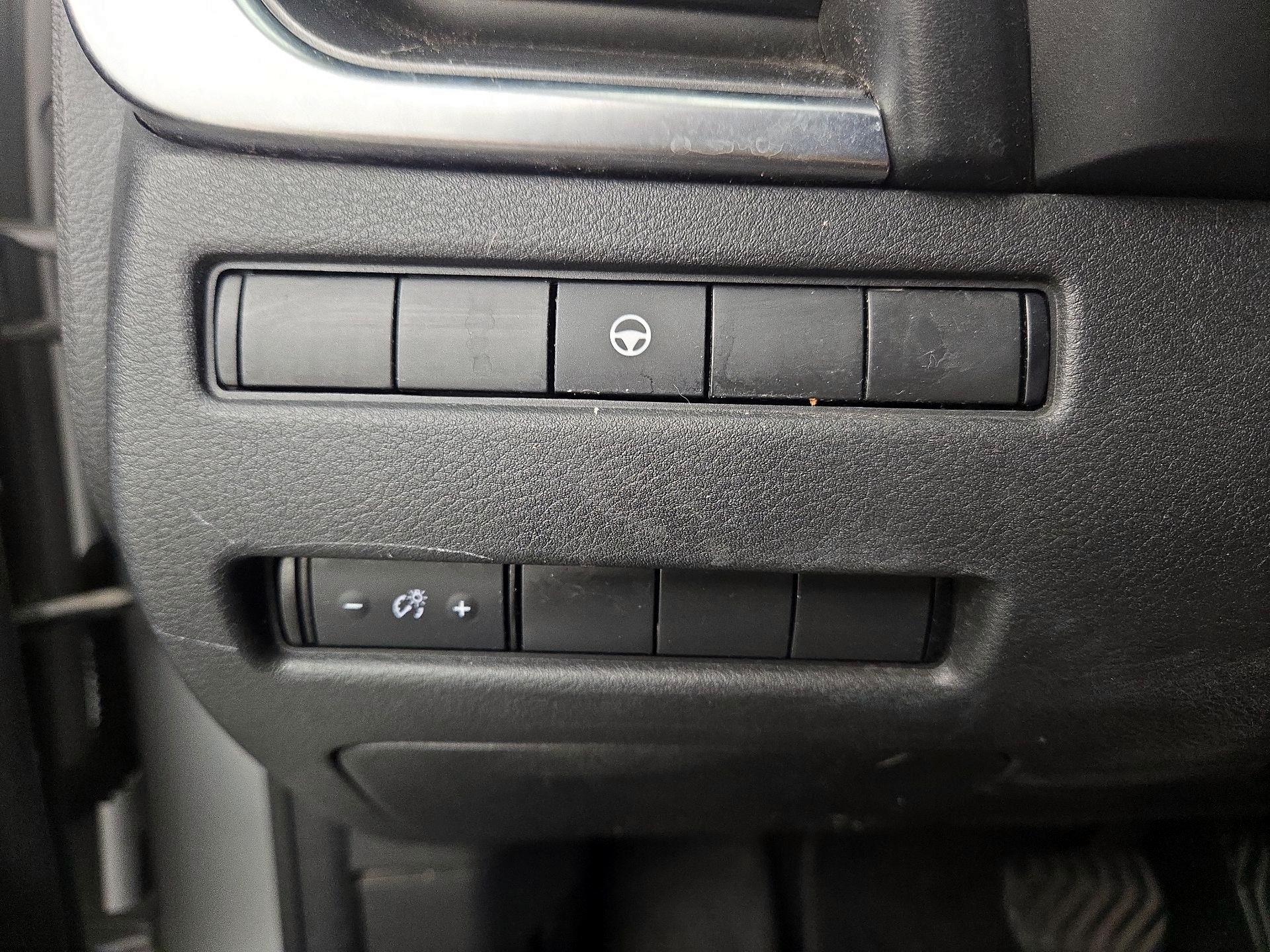 Thumbnail: 2021 Nissan Rogue - 13